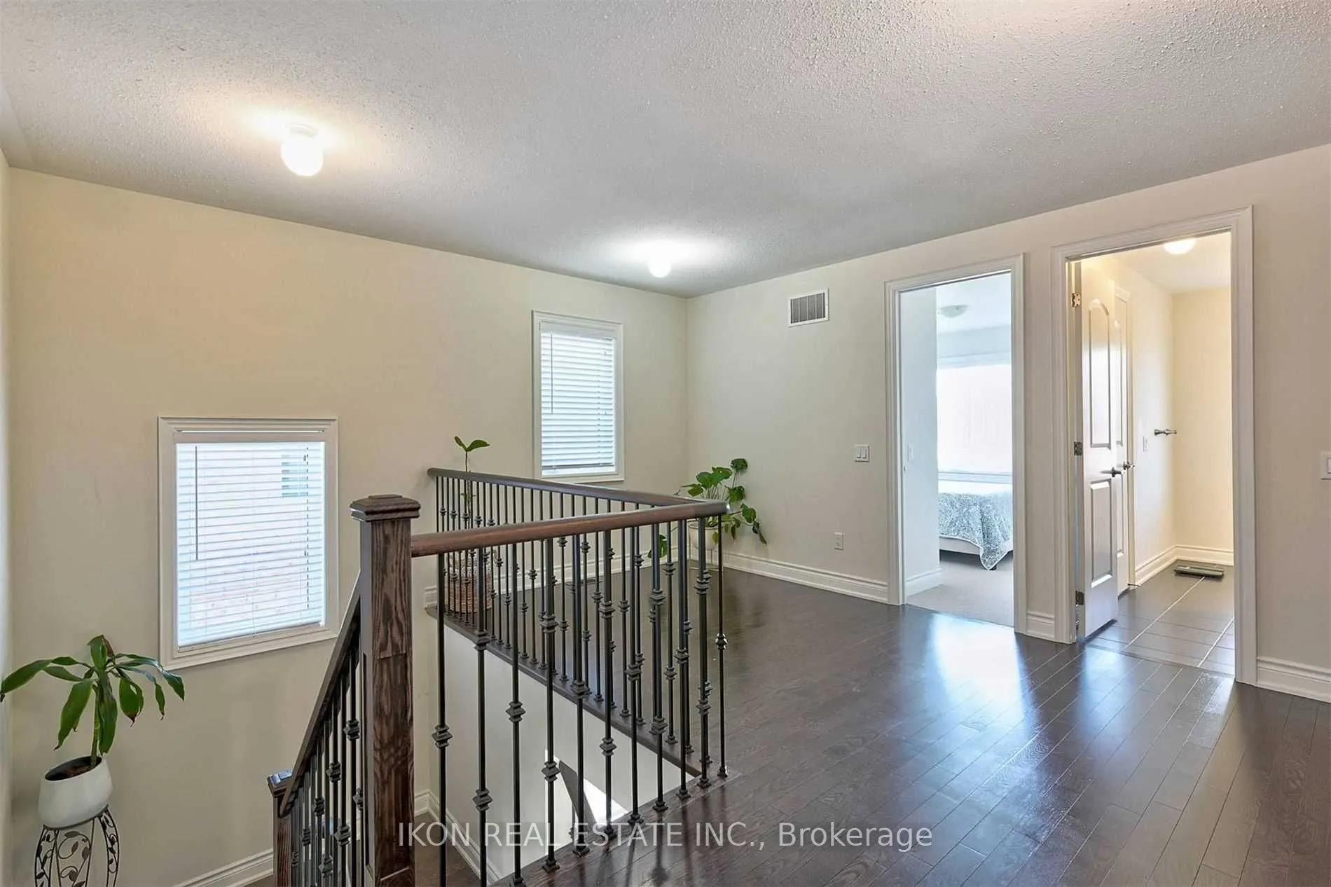 49 Walter English Drive