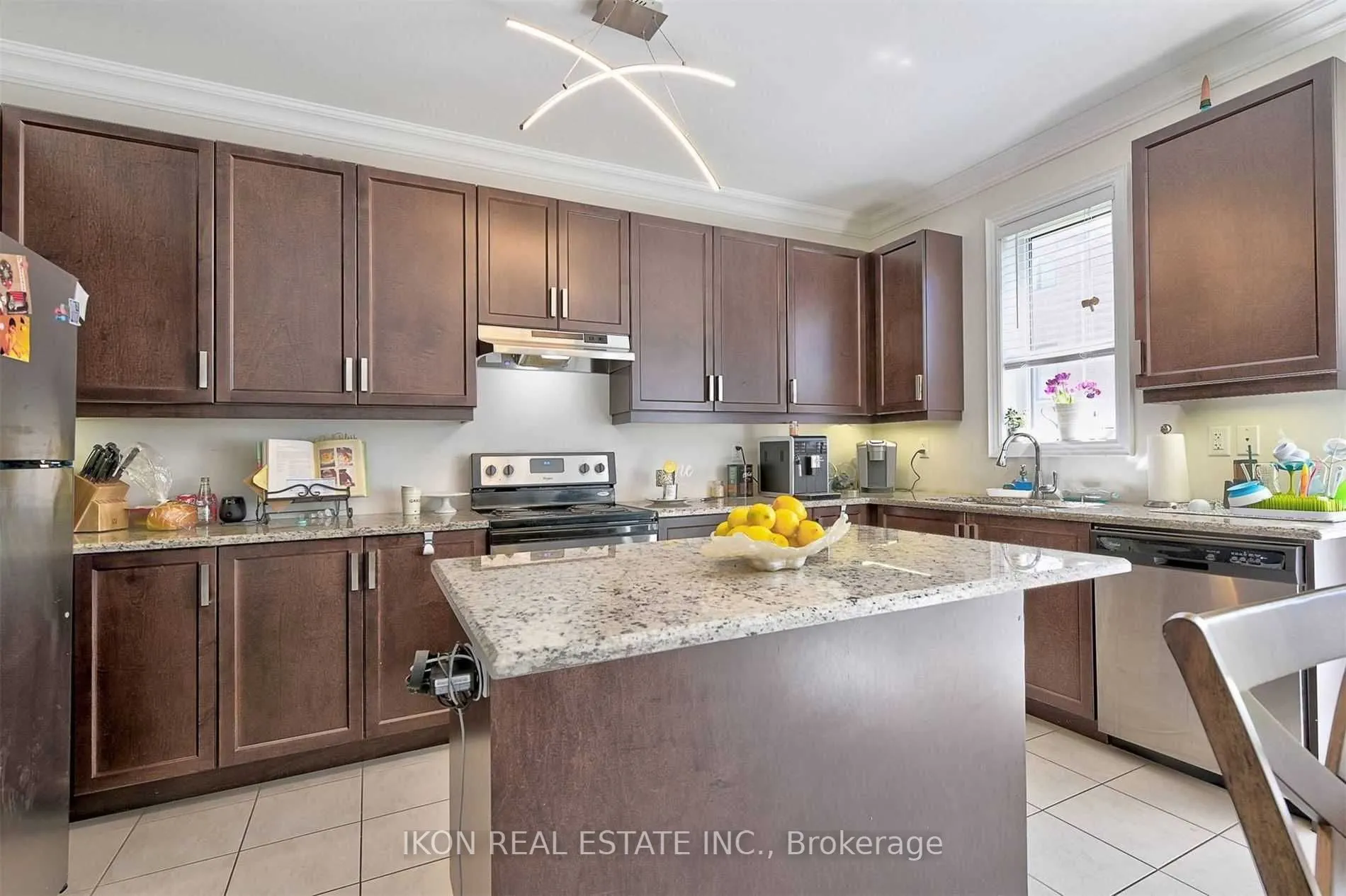 49 Walter English Drive