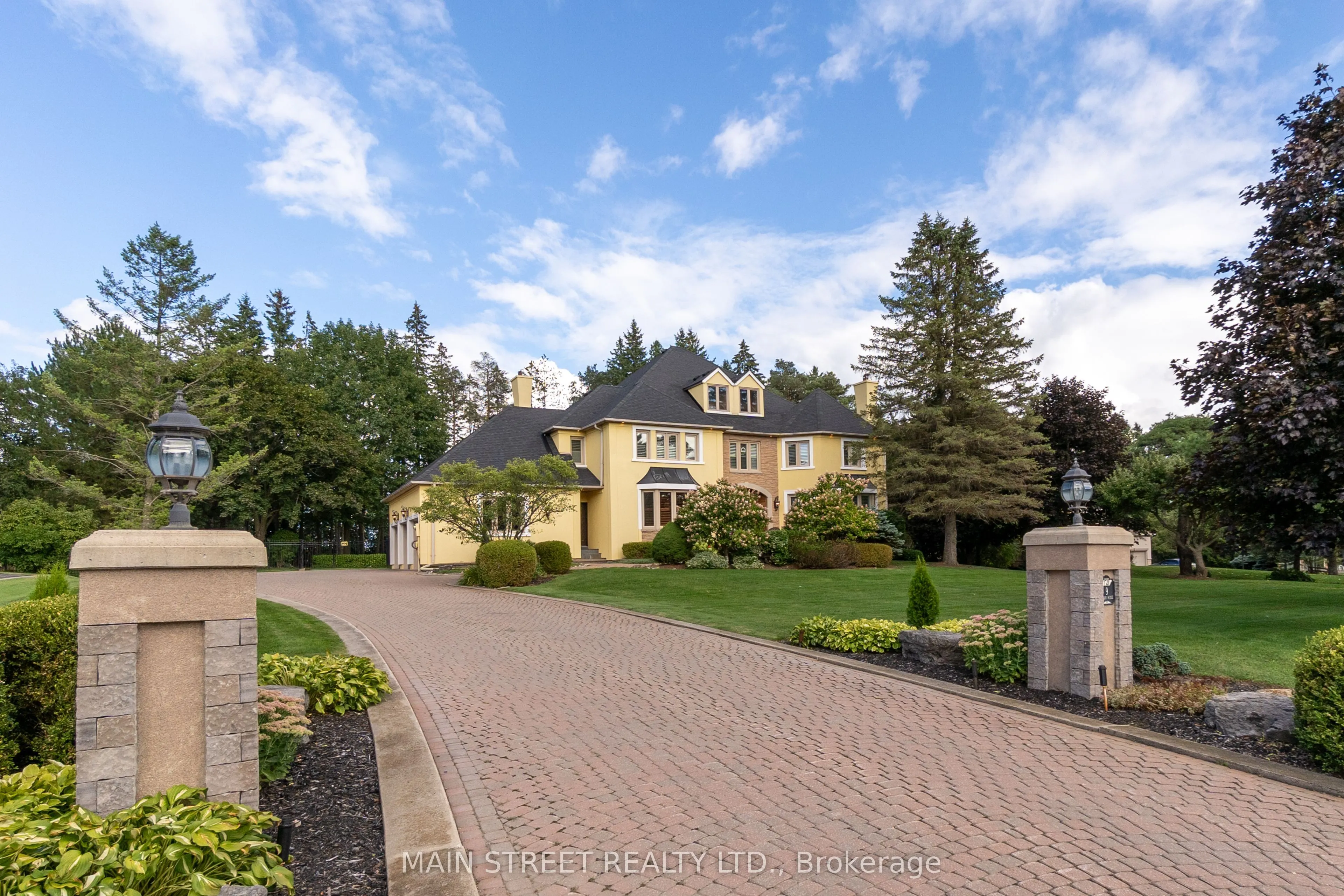 9 Cedar Ridge Road