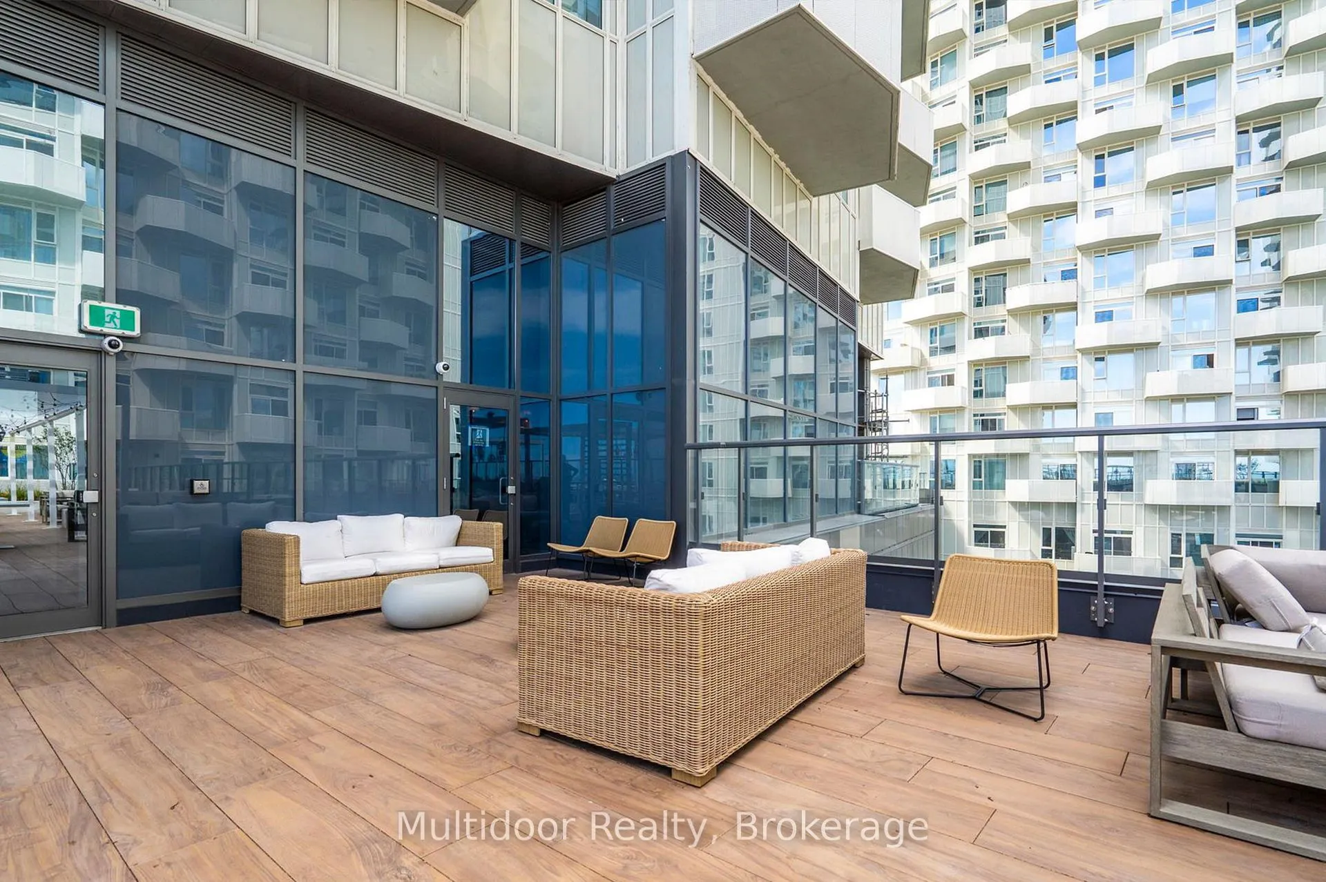 10 Abeja Street, #2417