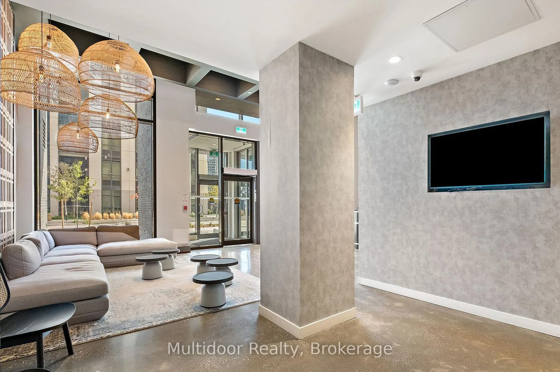 10 Abeja Street, #2417