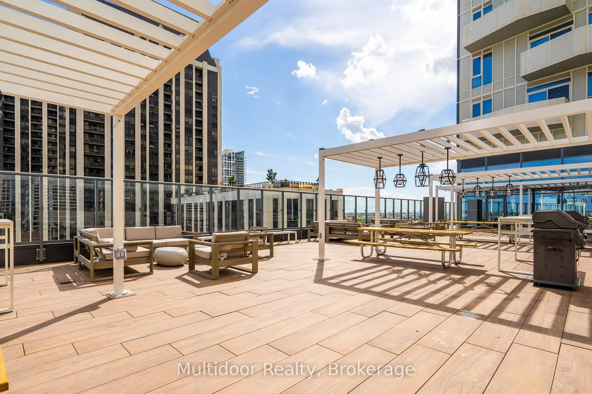 10 Abeja Street, #2417