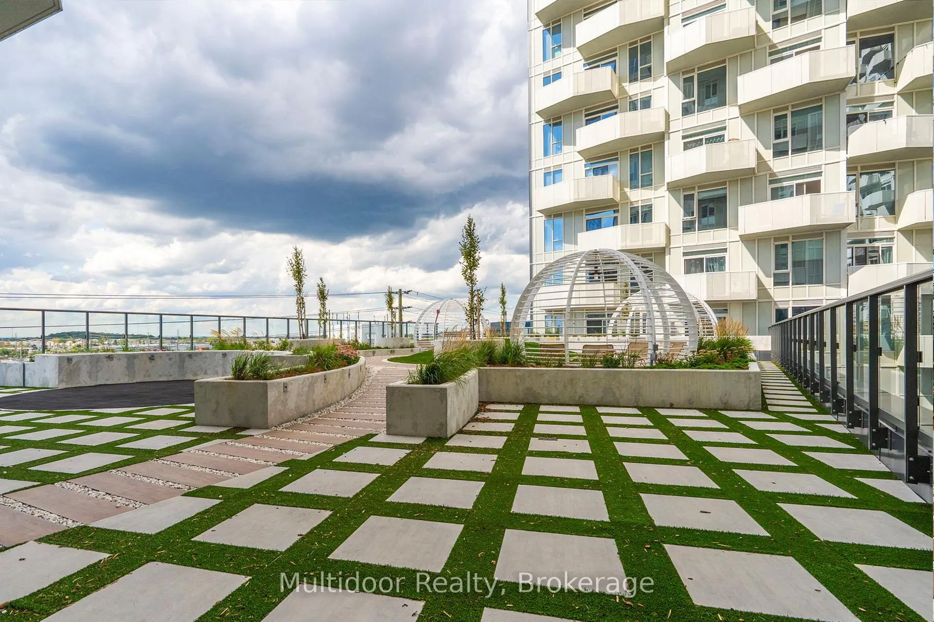 10 Abeja Street, #2417
