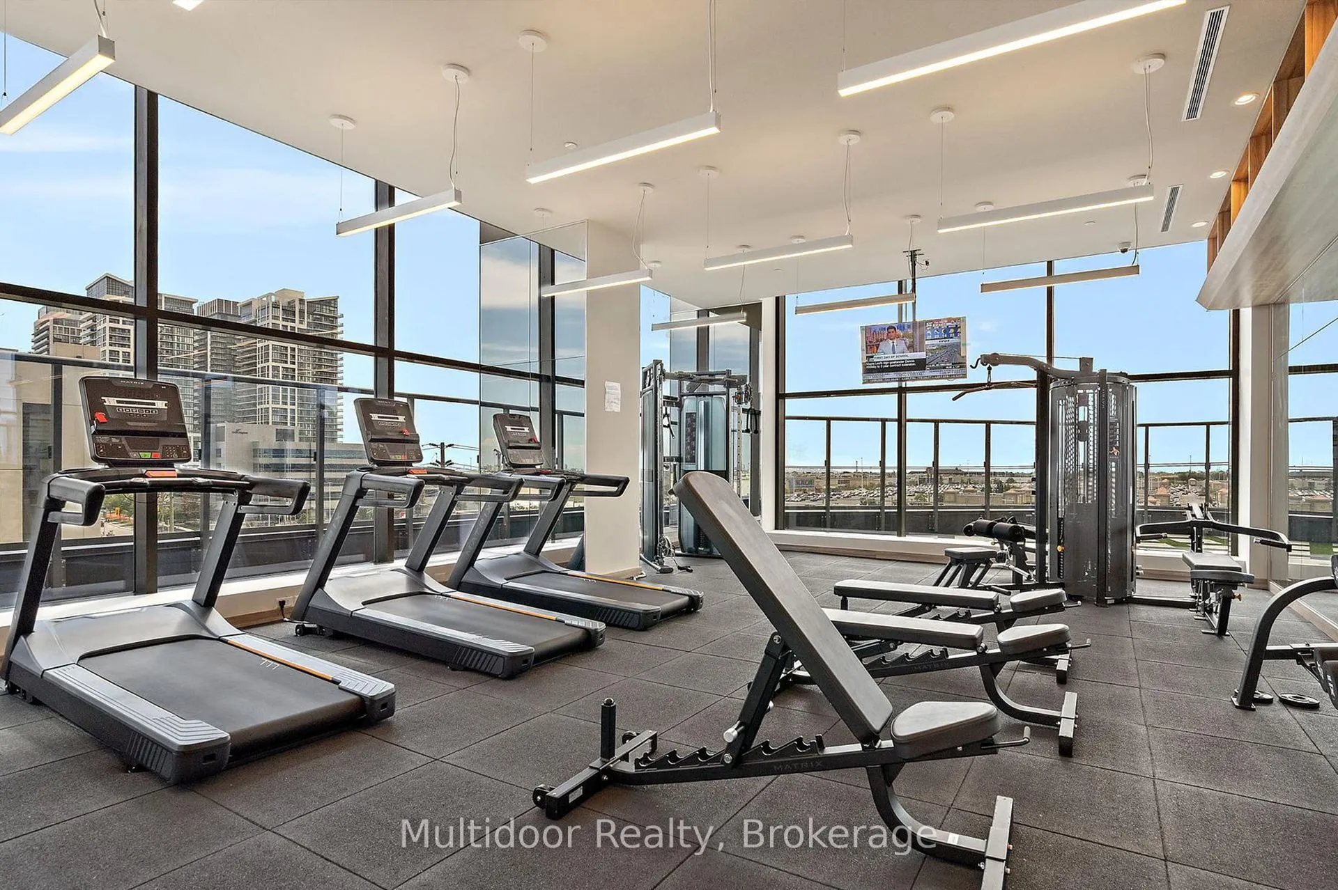 10 Abeja Street, #2417