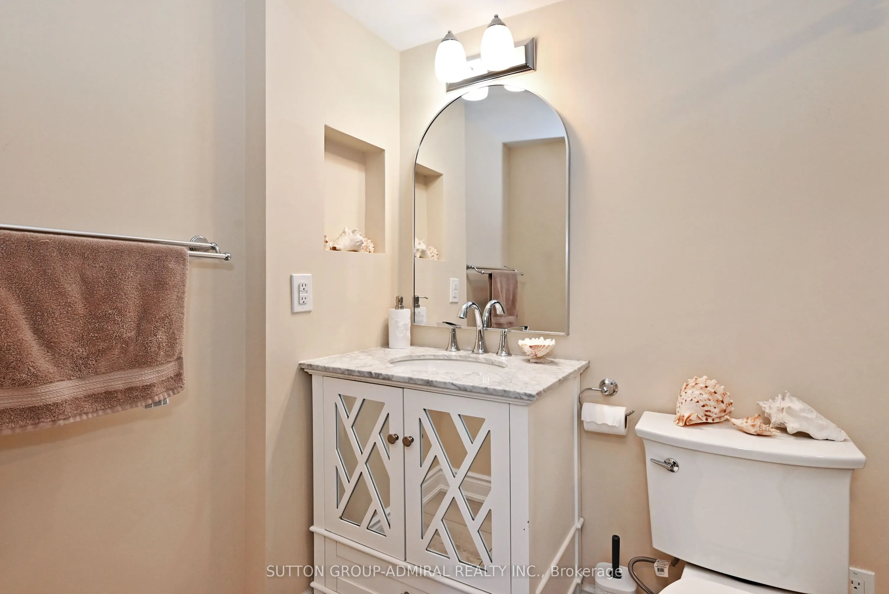 91 Townsgate Drive, #203