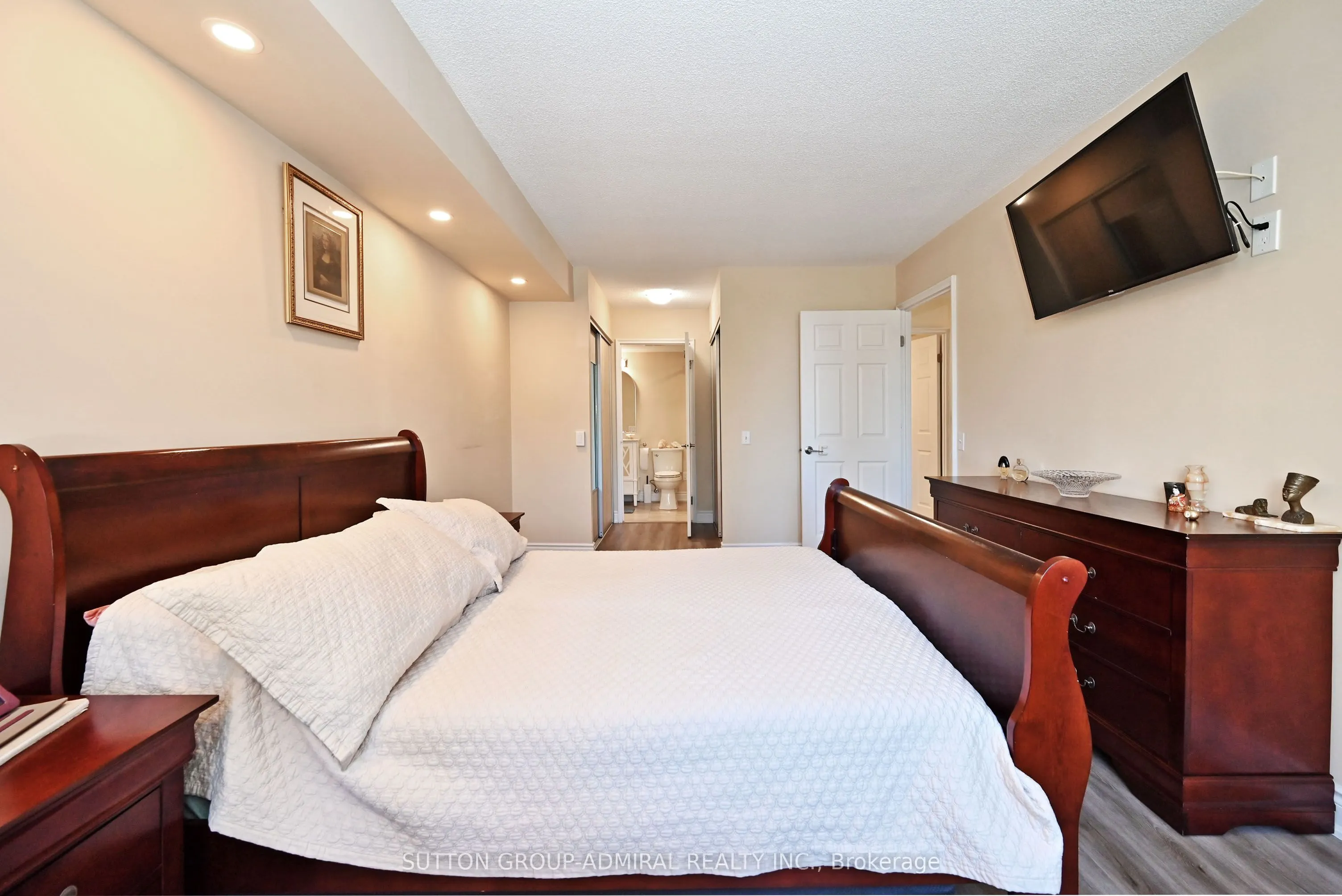 91 Townsgate Drive, #203