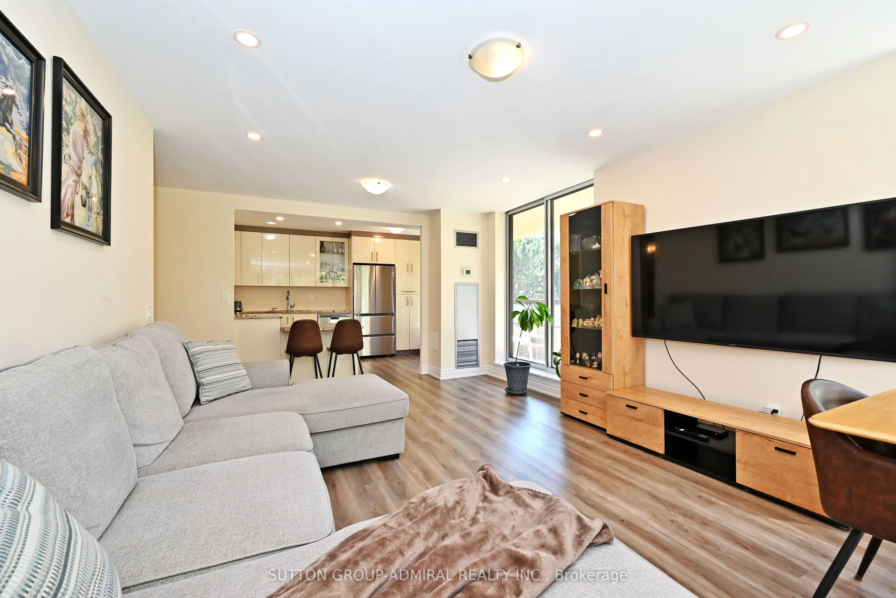 91 Townsgate Drive, #203