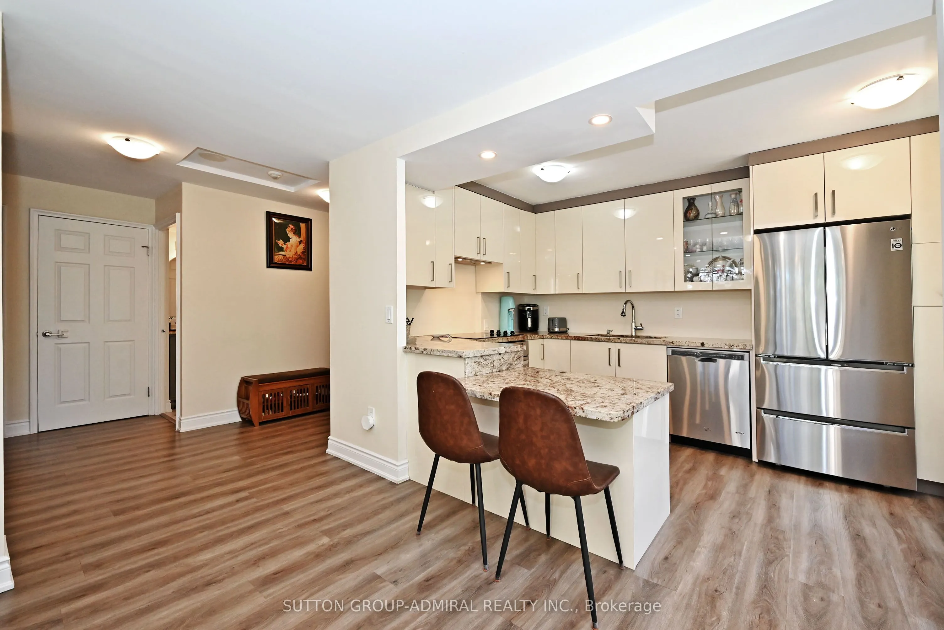 91 Townsgate Drive, #203