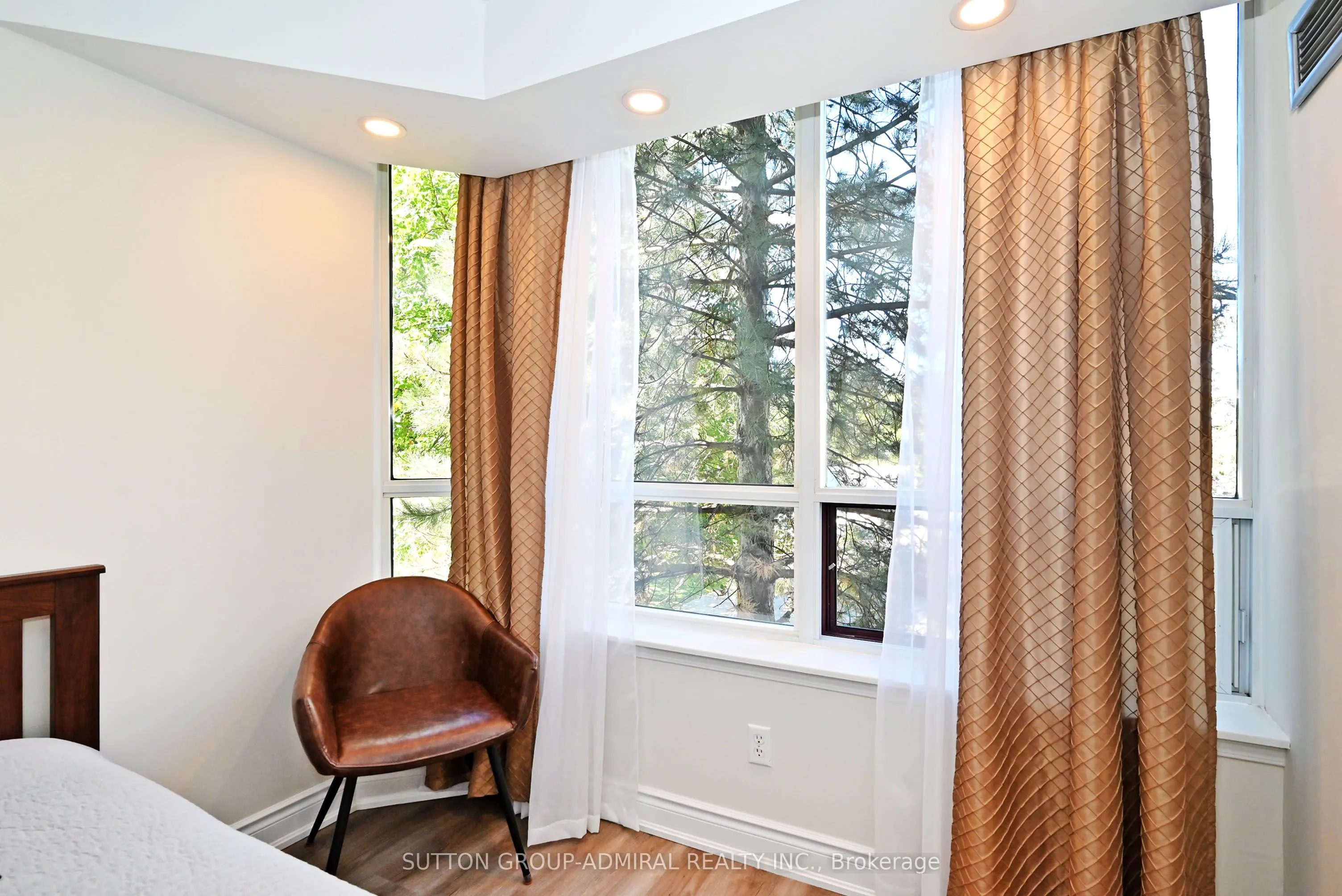 91 Townsgate Drive, #203