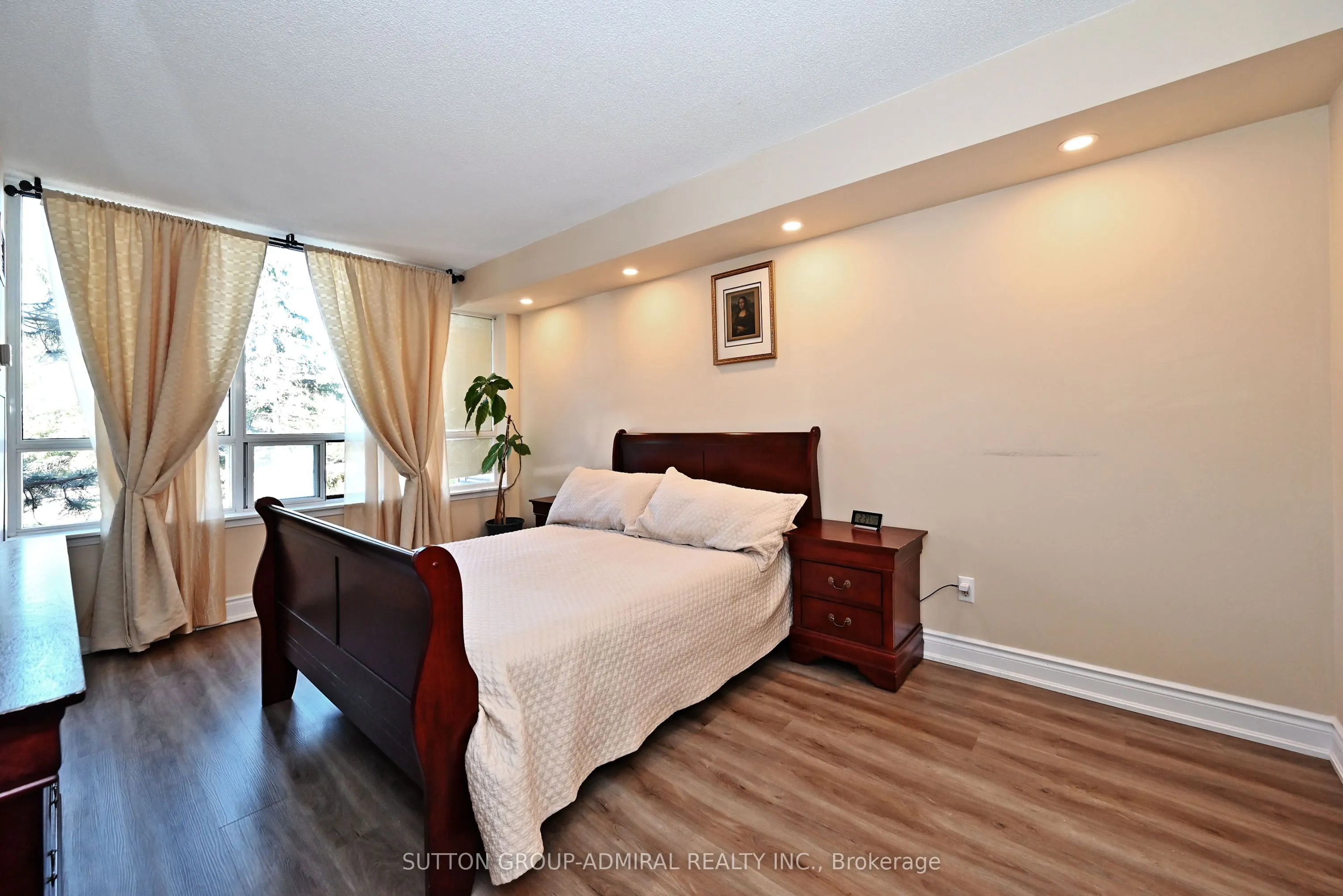 91 Townsgate Drive, #203