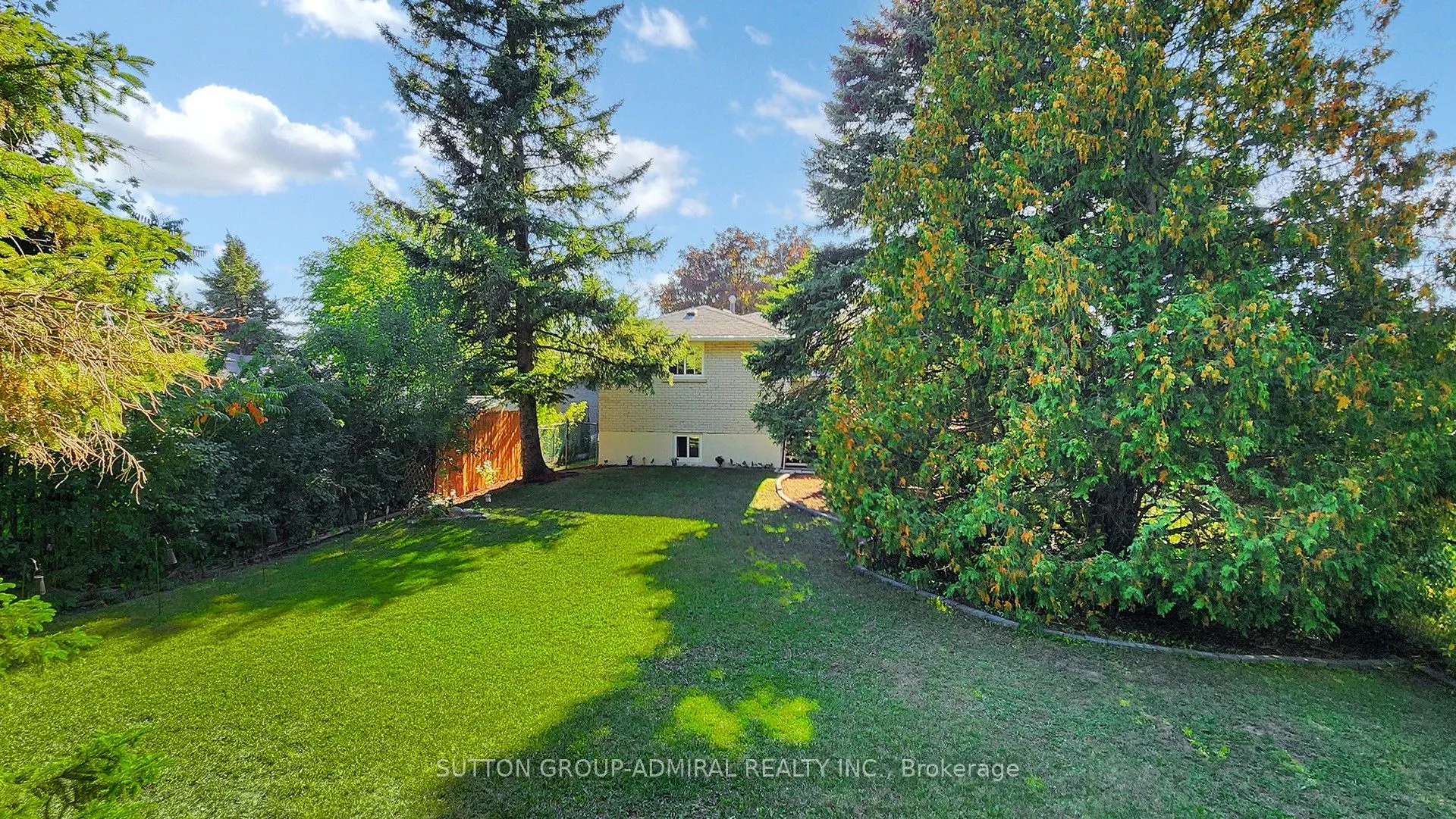 62 Shieldmark Crescent