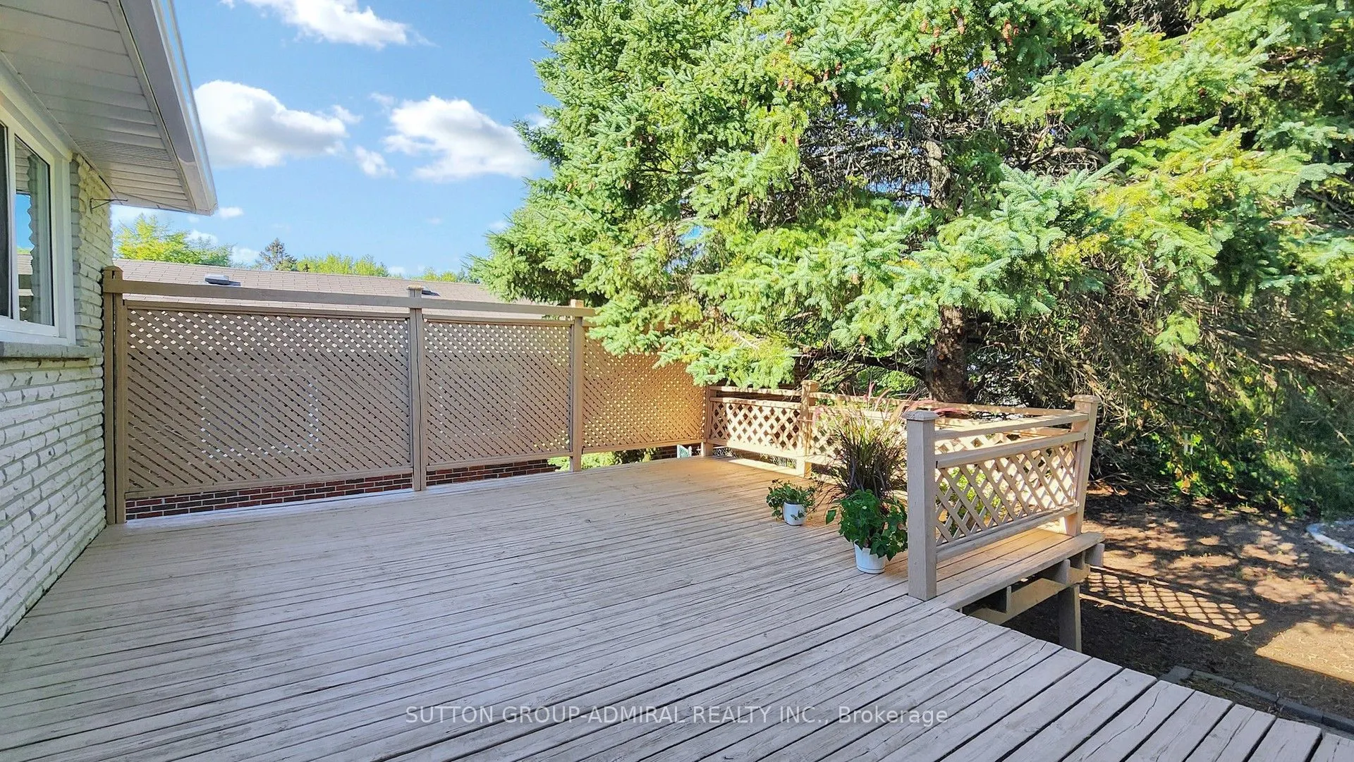 62 Shieldmark Crescent