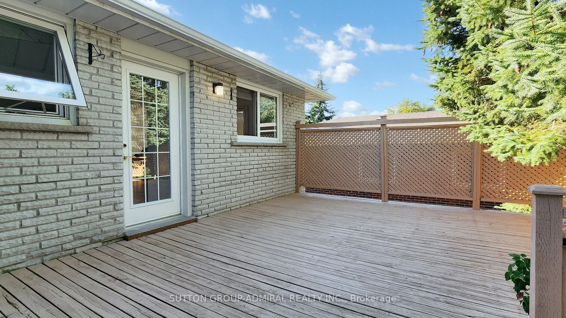 62 Shieldmark Crescent