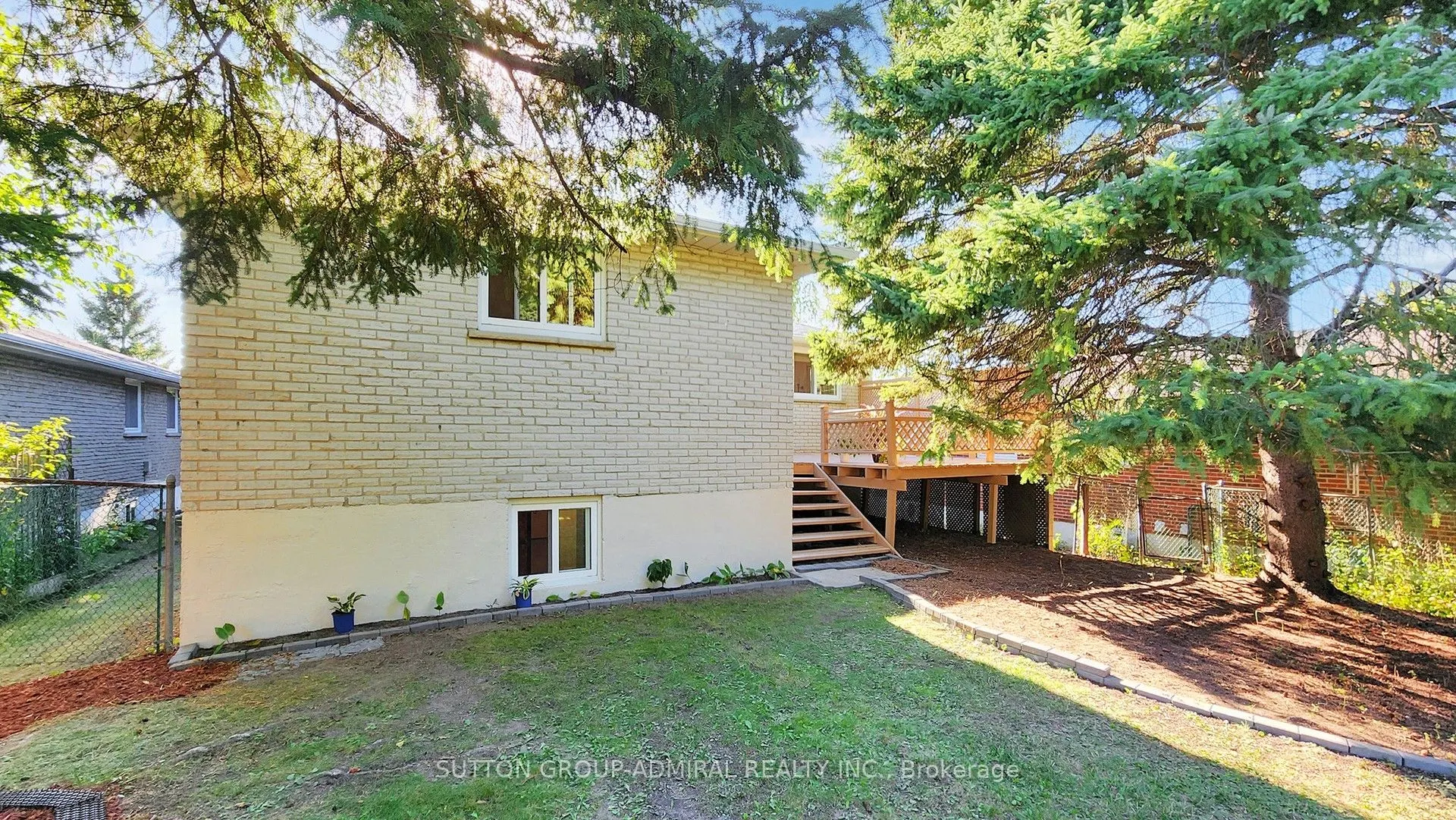 62 Shieldmark Crescent