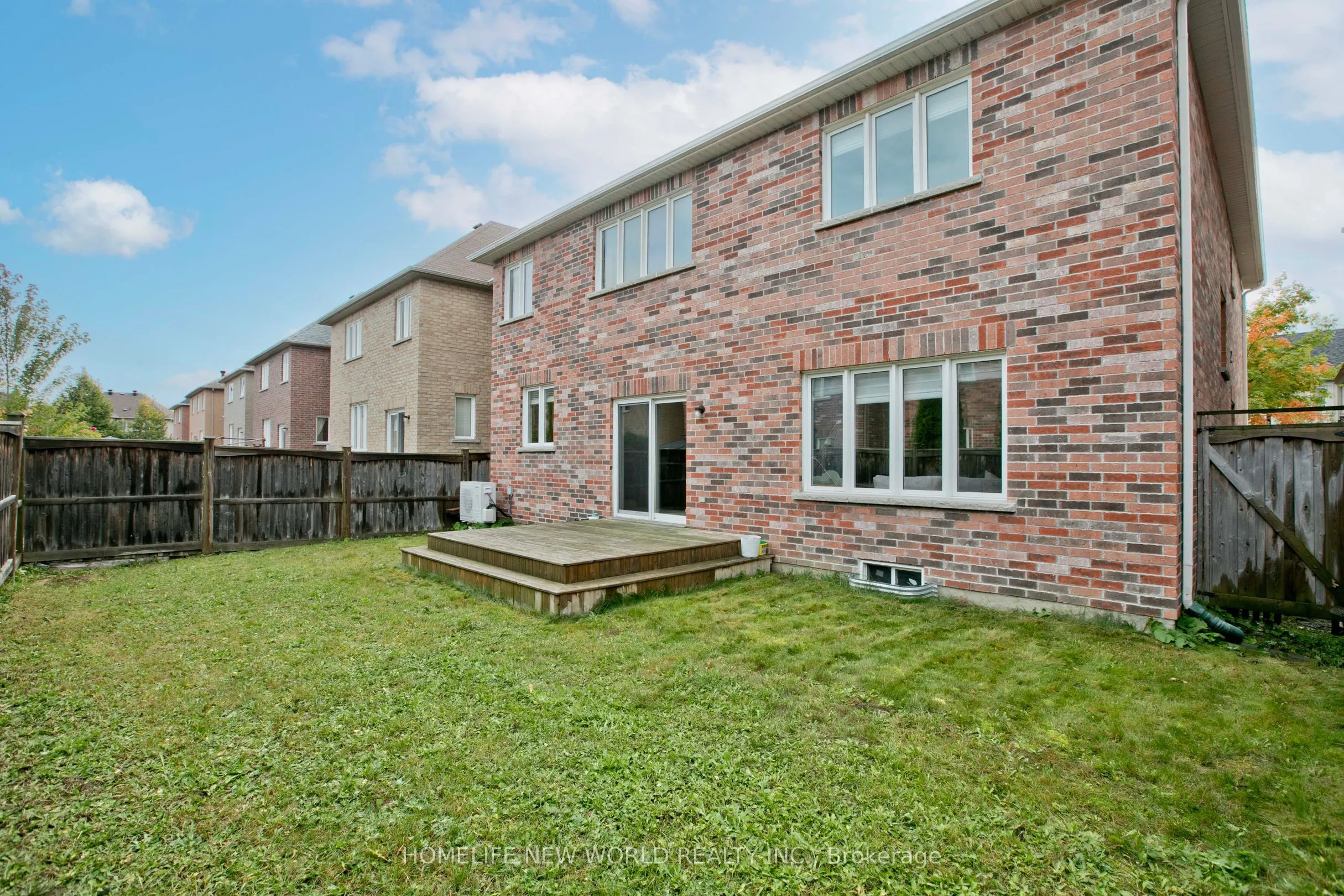 1015 Ralston Crescent