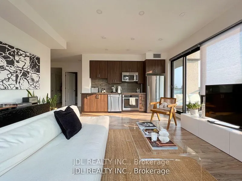 9090 Yonge Street, #202B