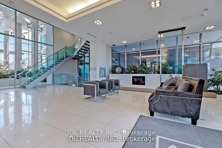9090 Yonge Street, #202B