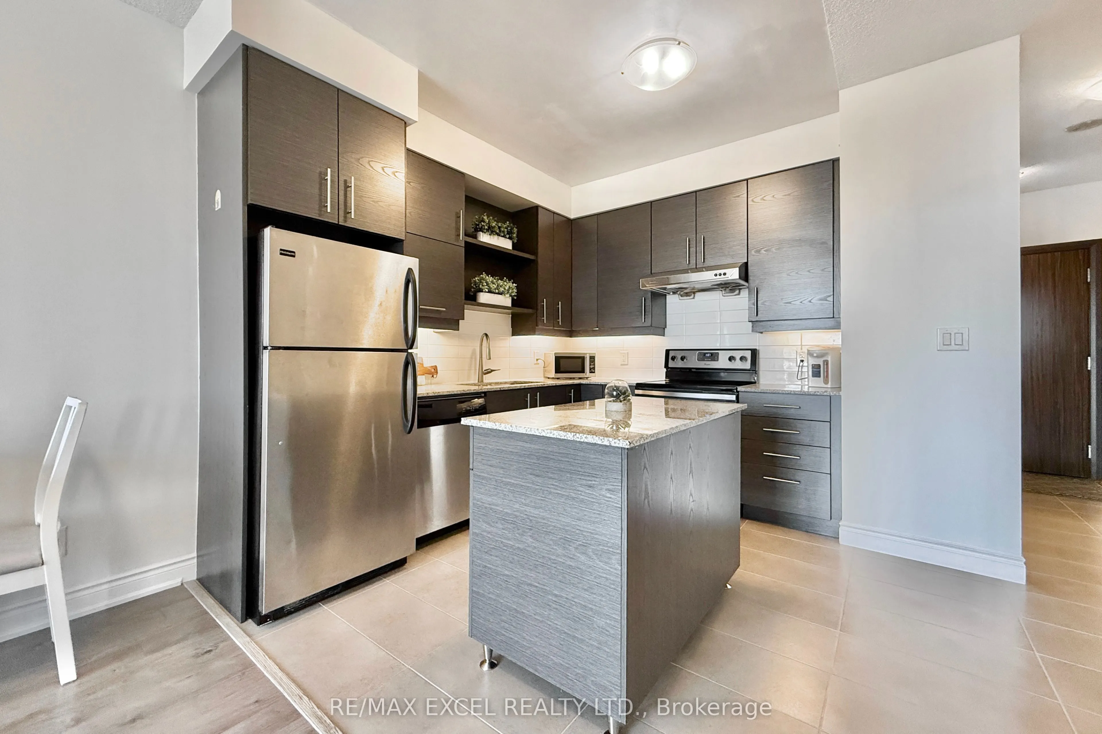 325 South Park Road, #1018