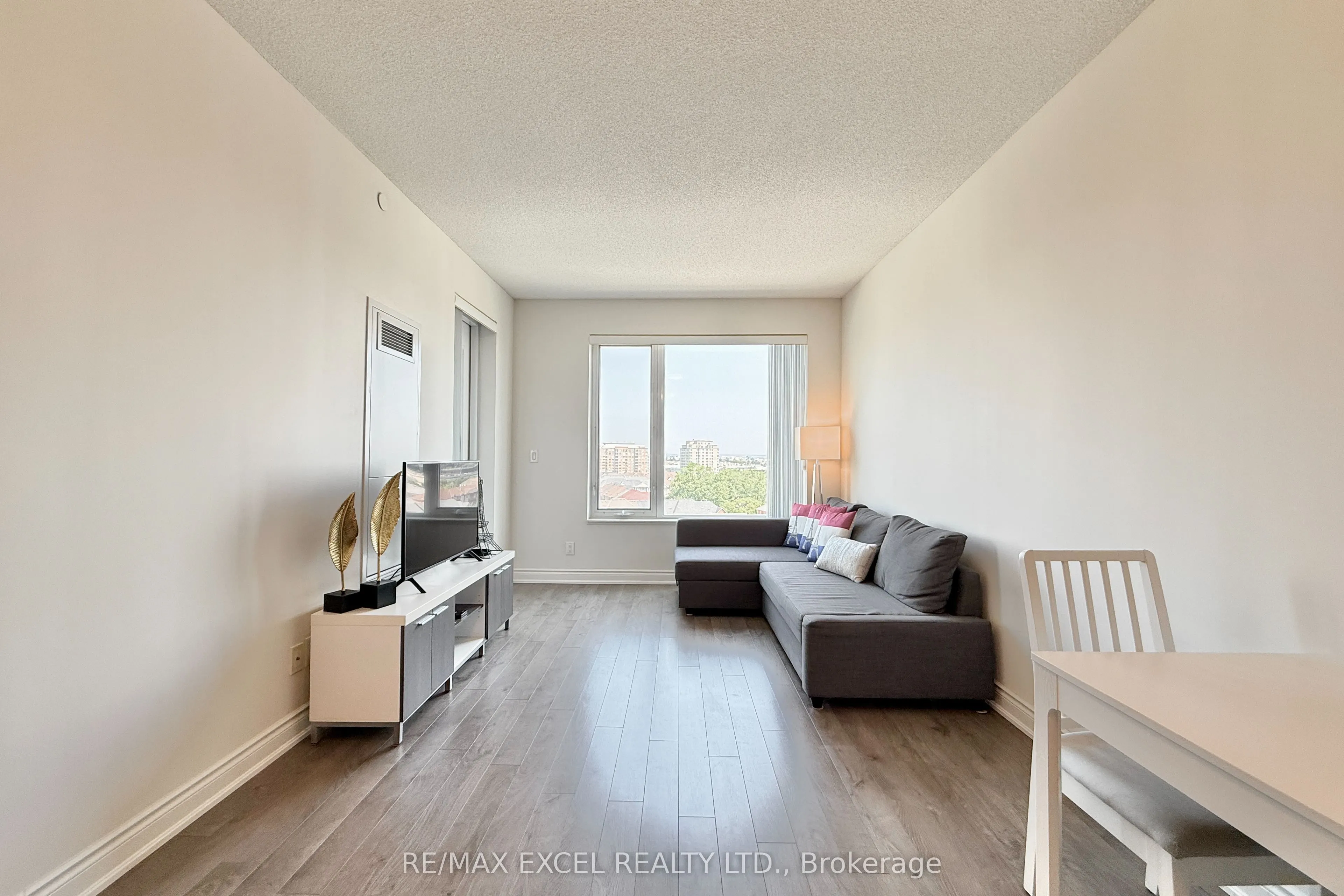 325 South Park Road, #1018