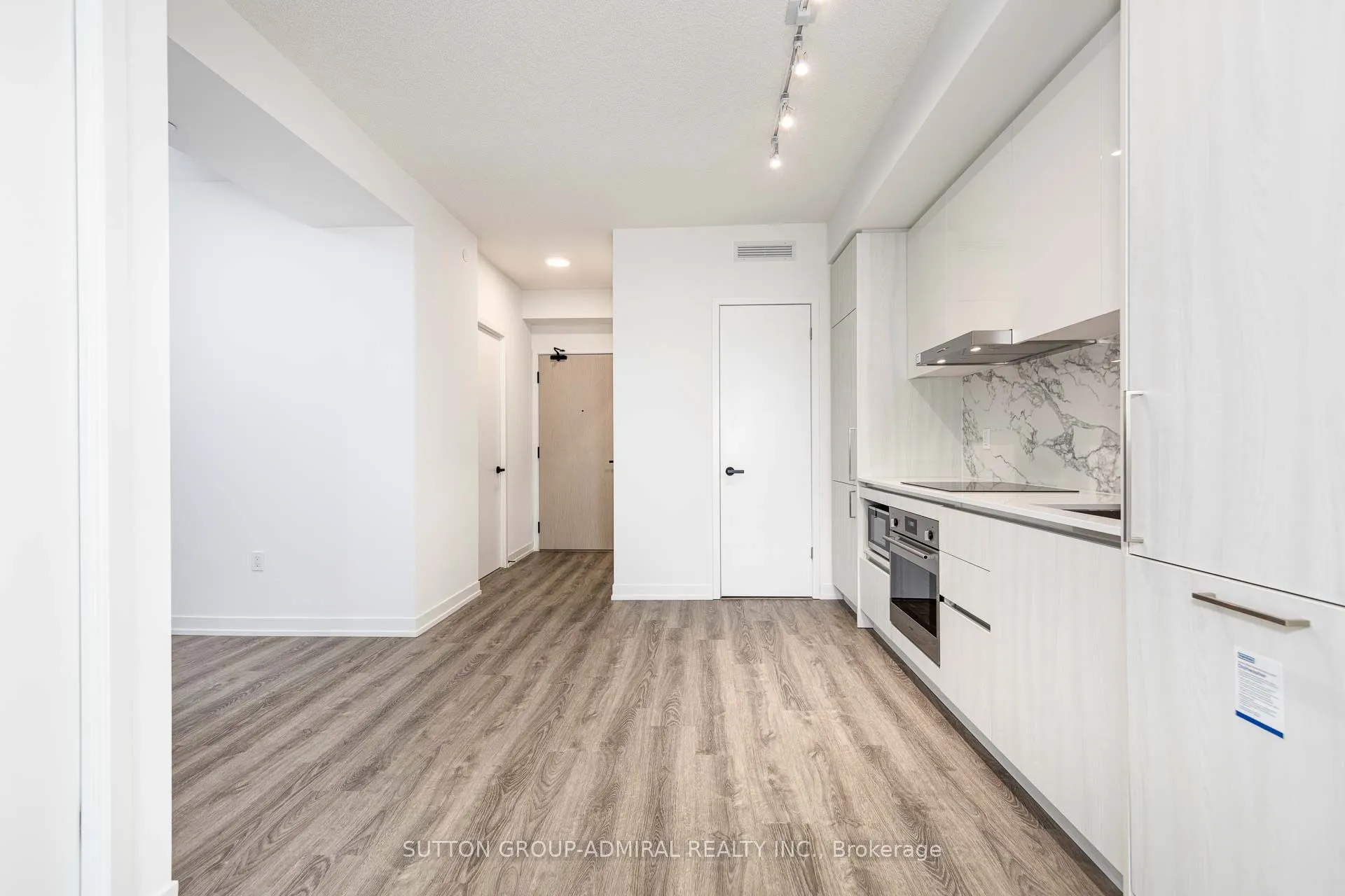 195 COMMERCE Street, #4210