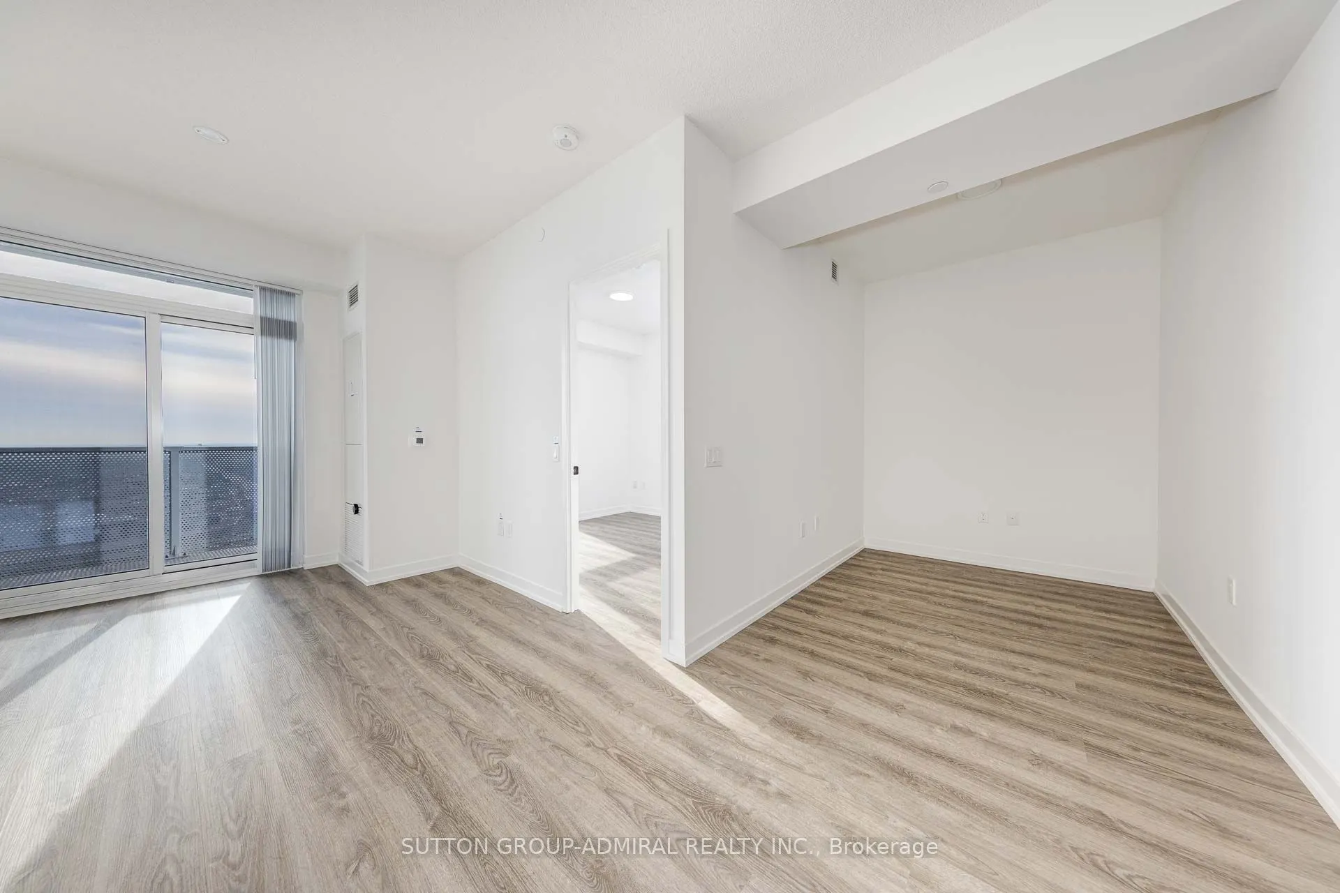 195 COMMERCE Street, #4210