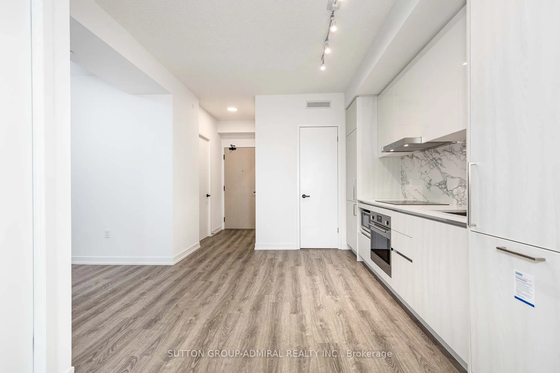 195 COMMERCE Street, #4210