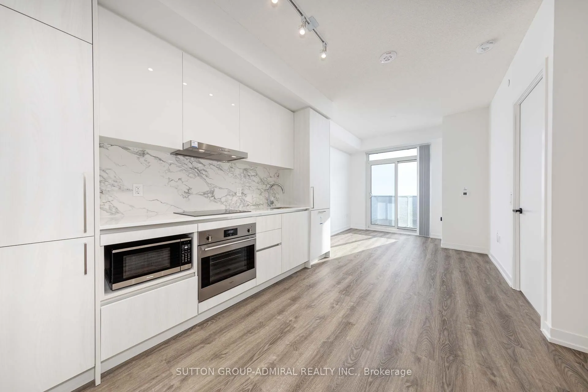 195 COMMERCE Street, #4210