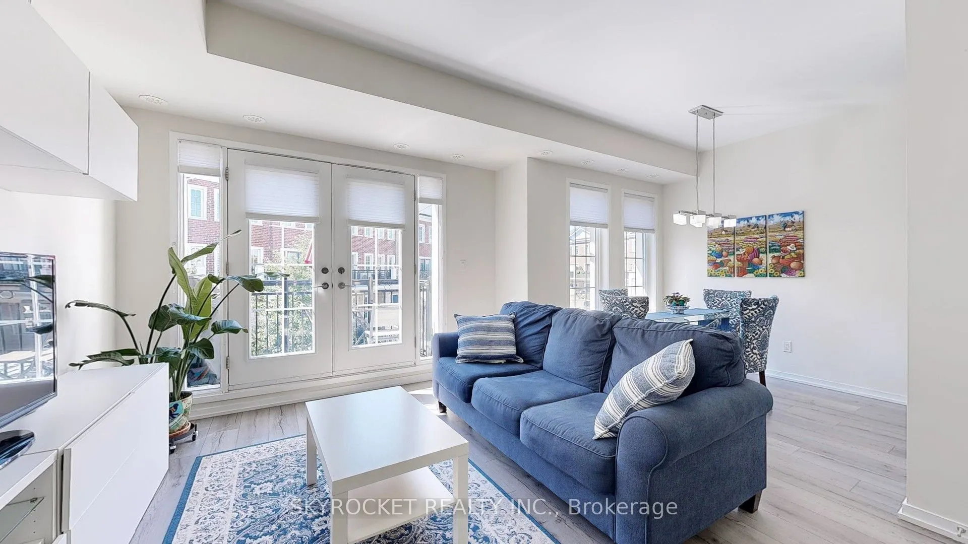 26 Bruce Street, #B18