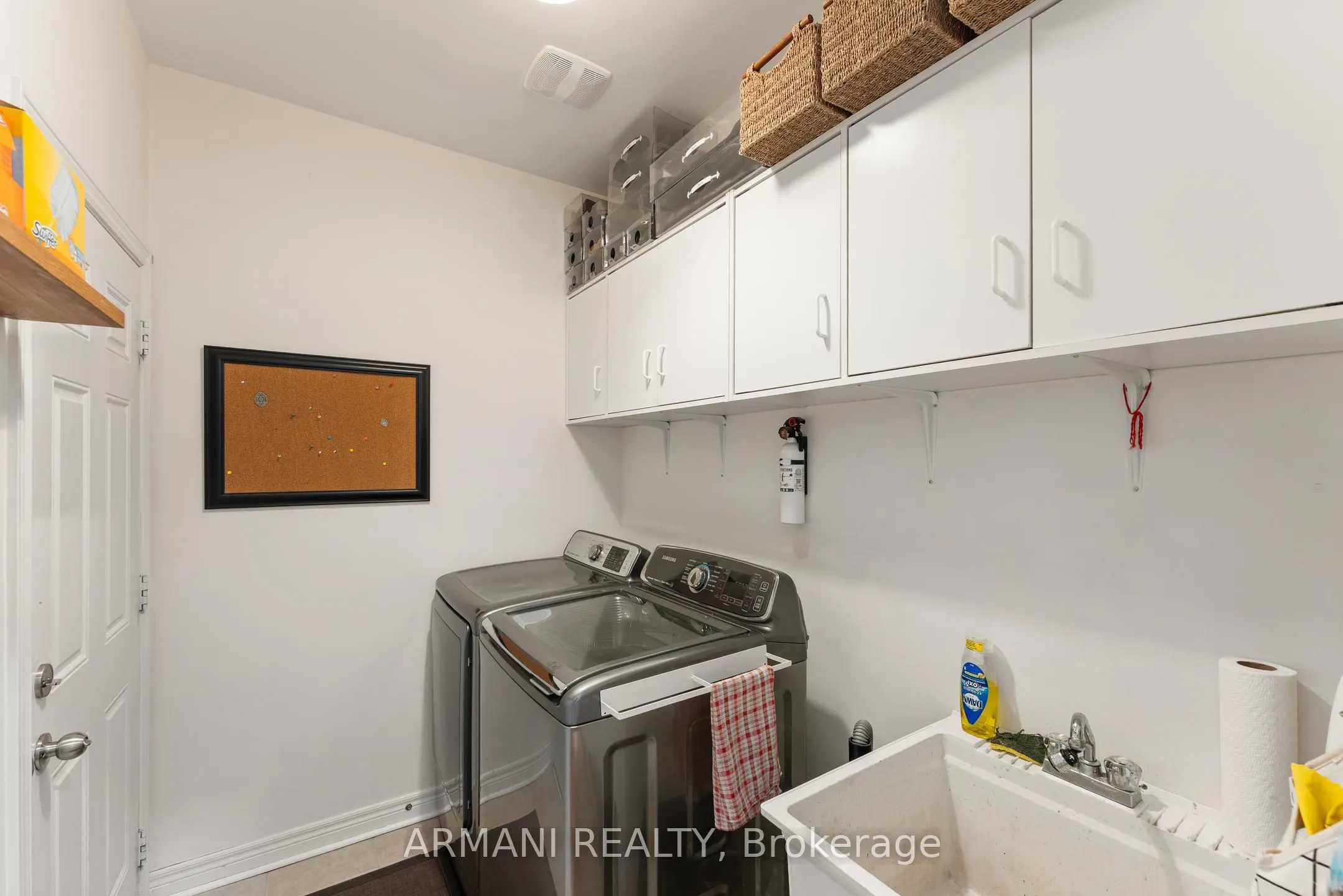 44 Alex Black Street