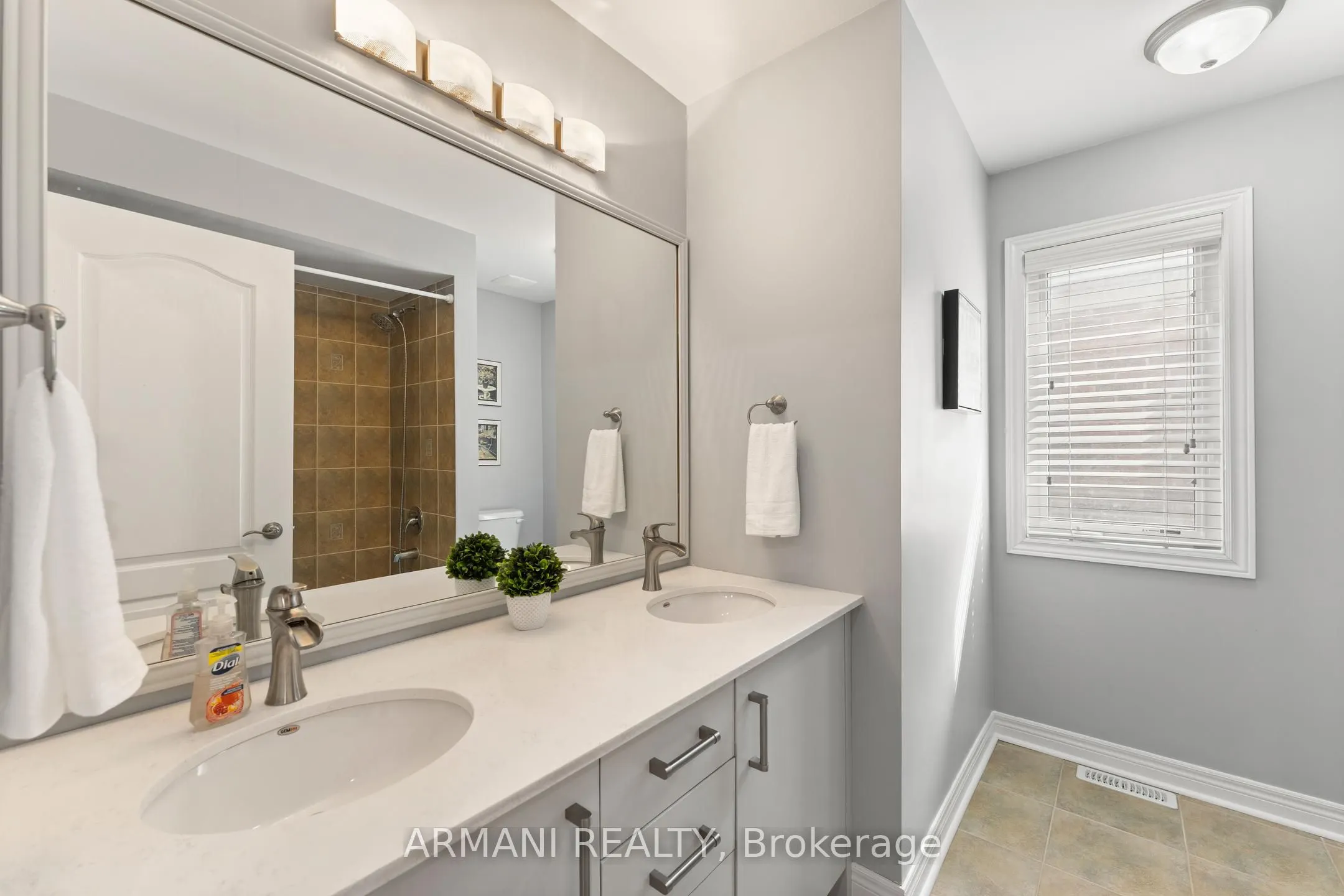 44 Alex Black Street