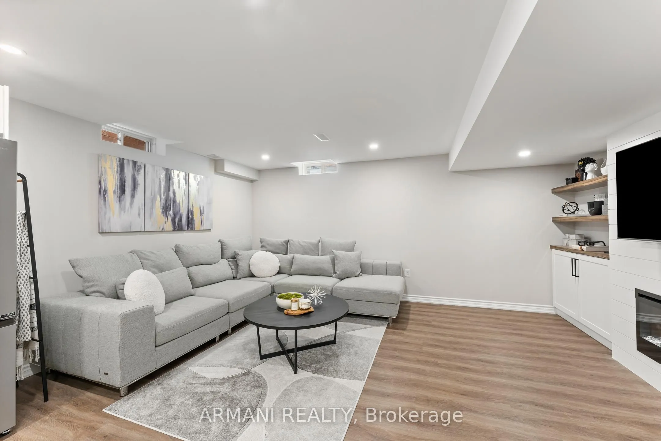 44 Alex Black Street