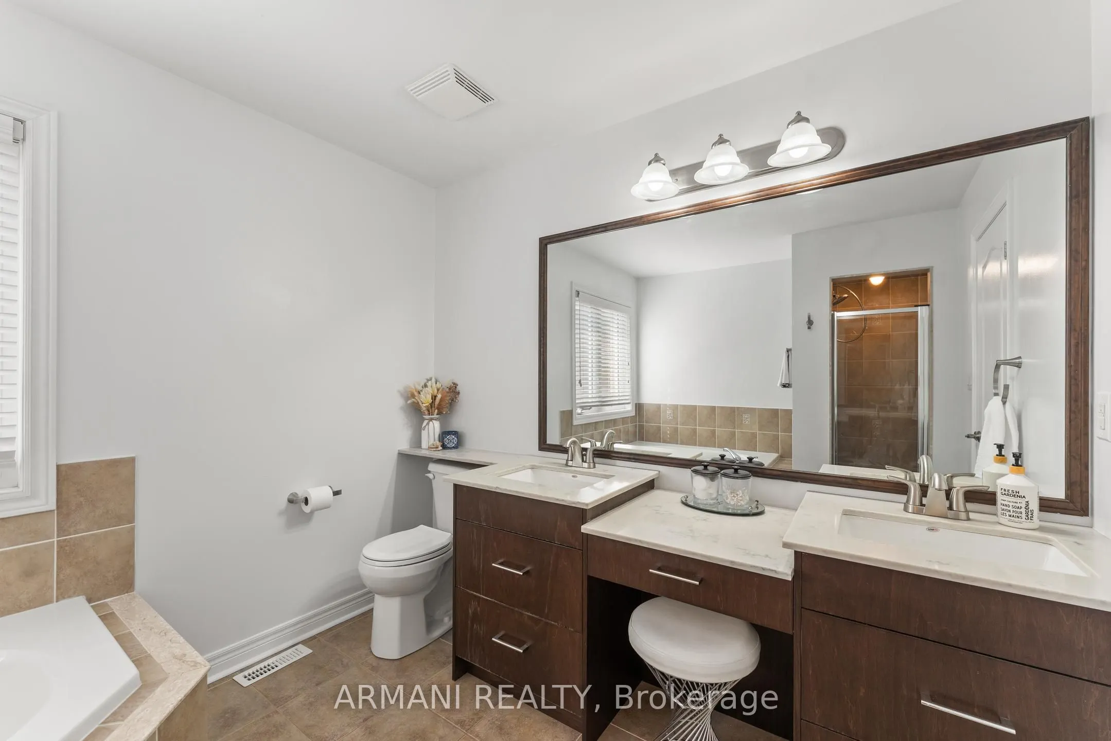 44 Alex Black Street