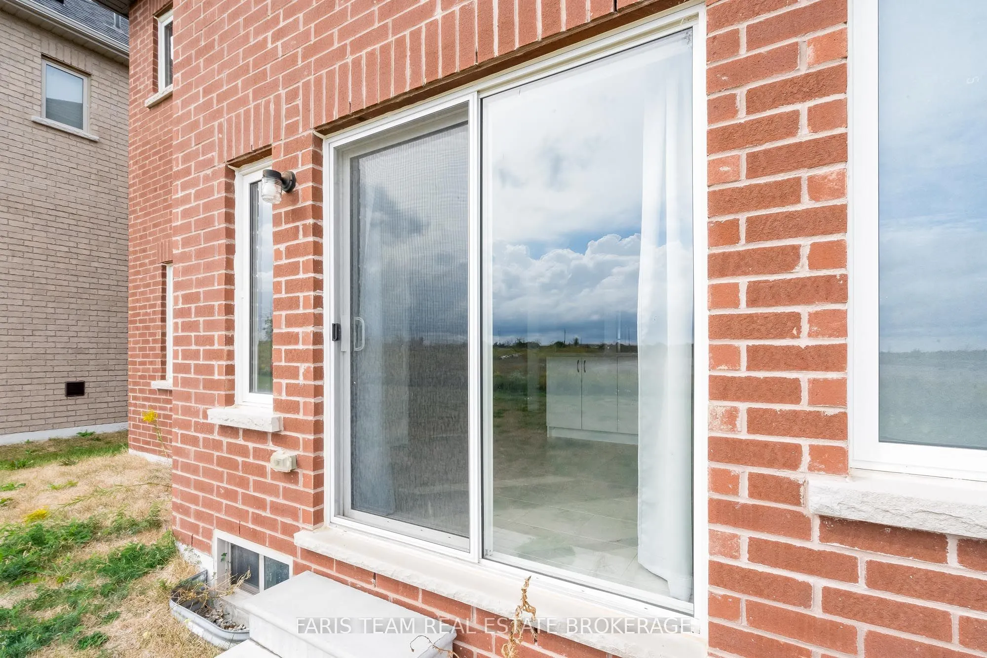 1359 Broderick Street