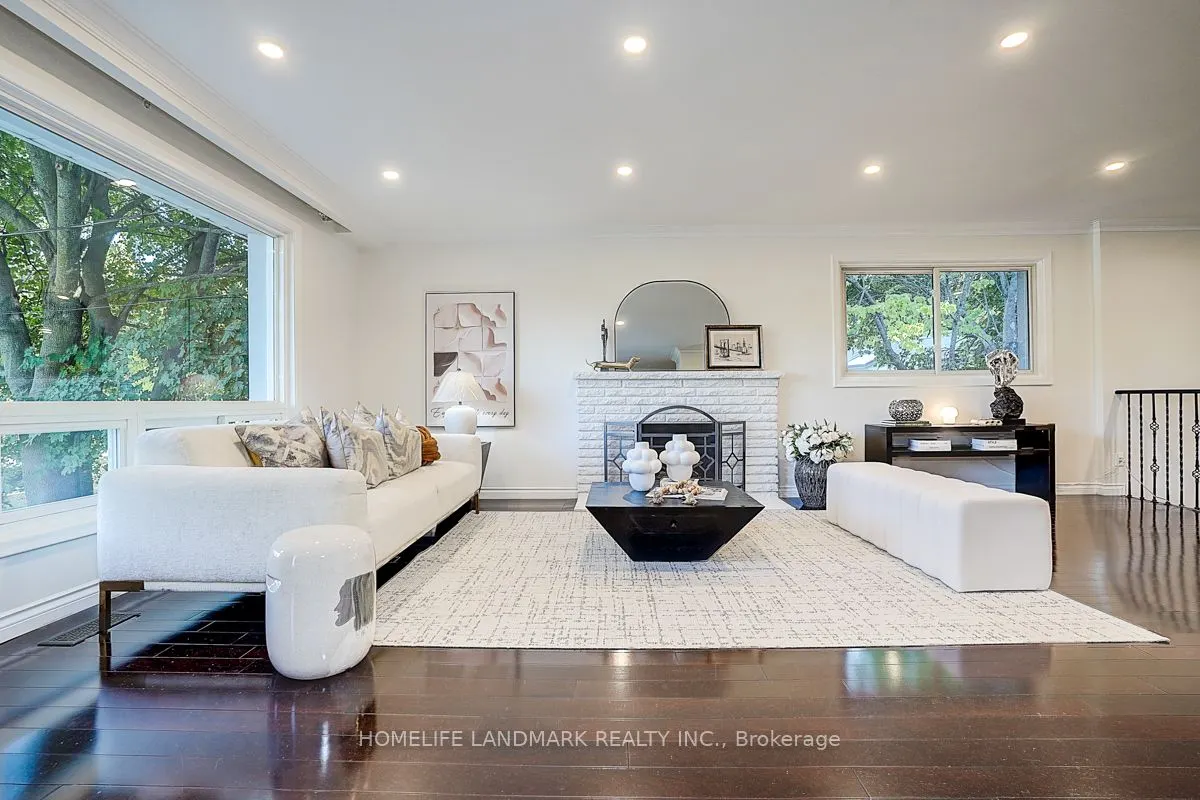 12 Paramount Road
