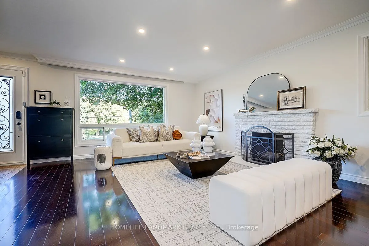 12 Paramount Road