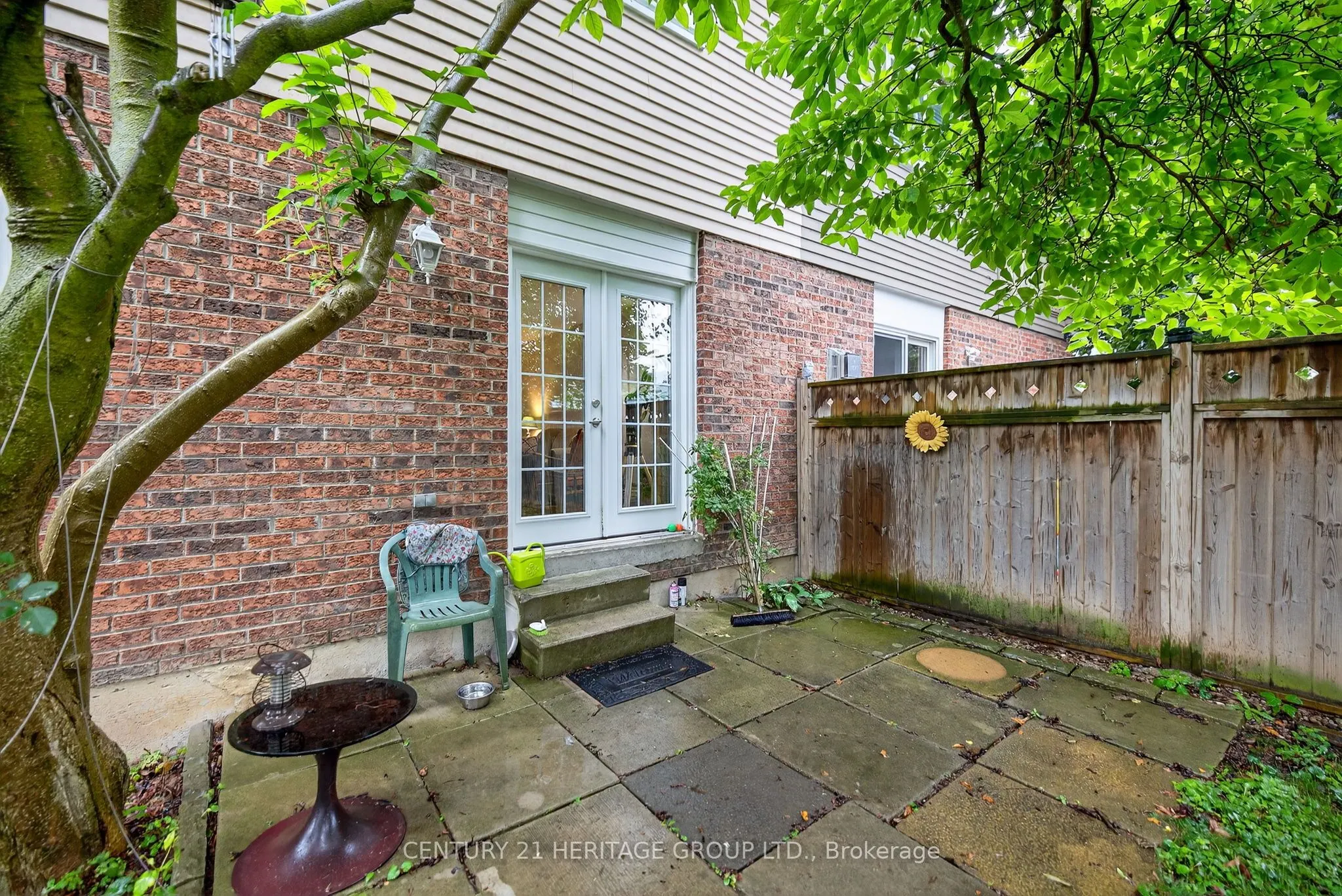 374 Maplegrove Avenue