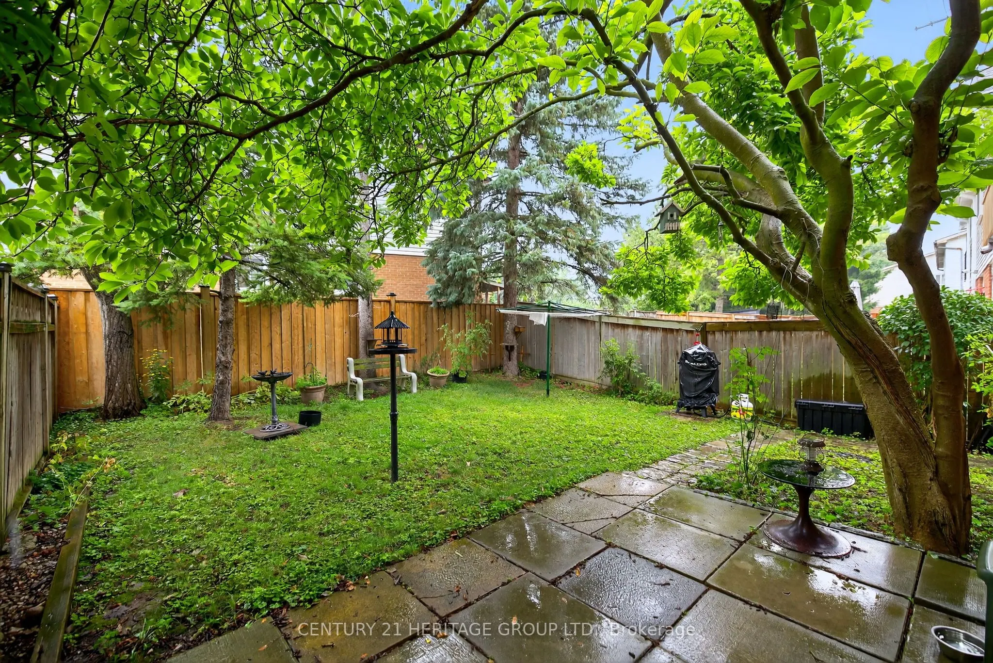 374 Maplegrove Avenue