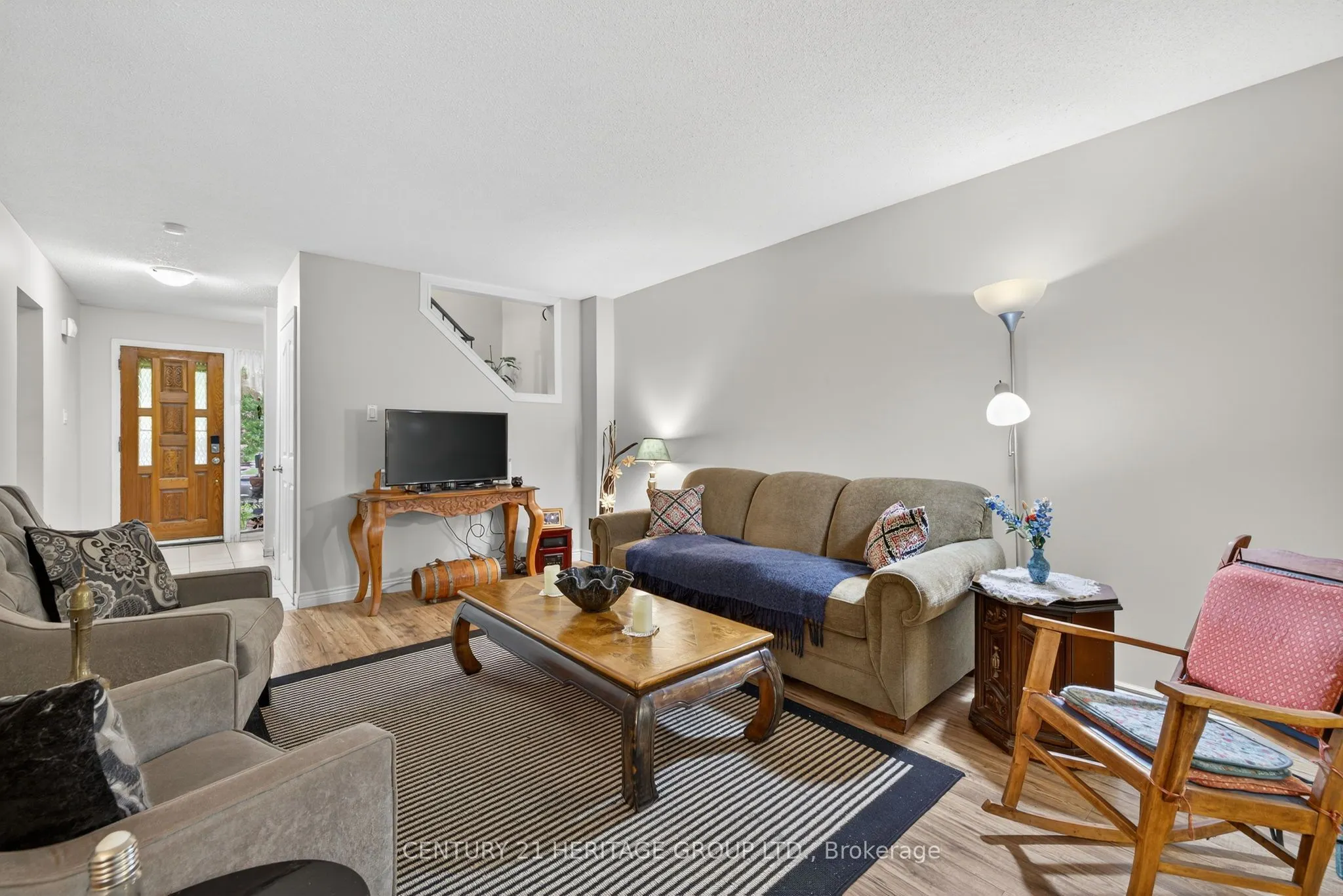 374 Maplegrove Avenue