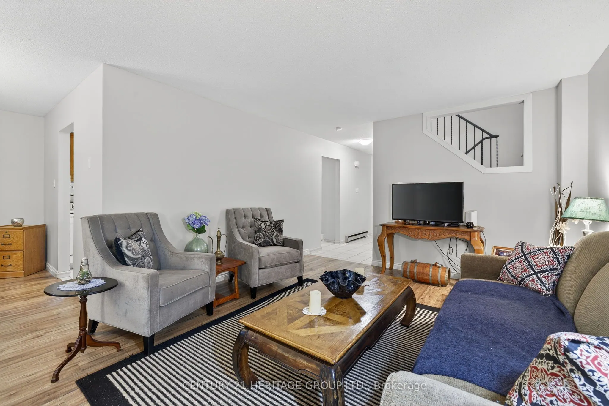 374 Maplegrove Avenue