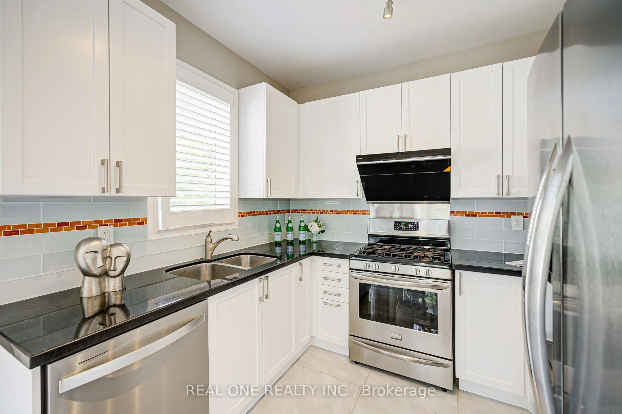 35 Ridgecrest Road