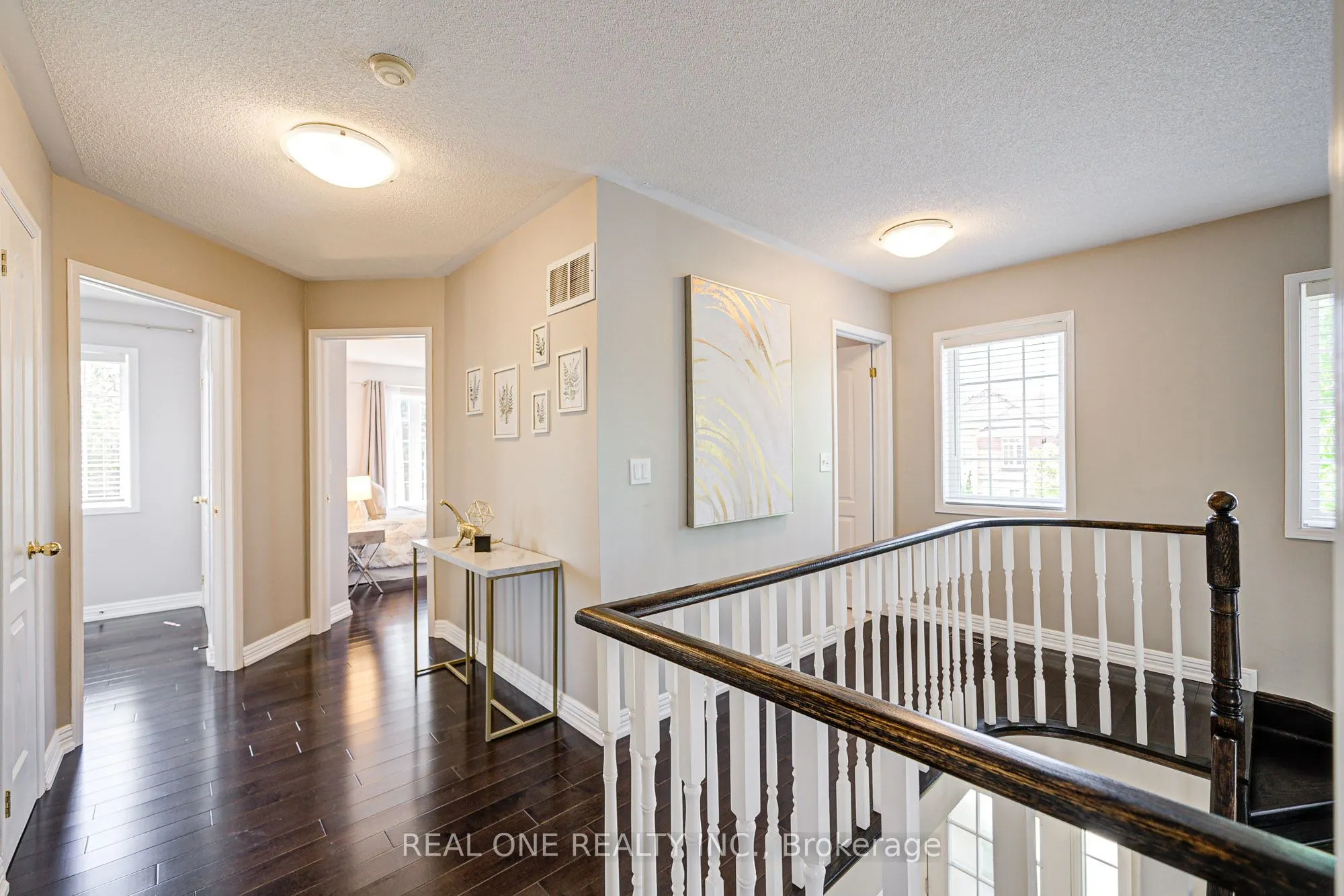 35 Ridgecrest Road