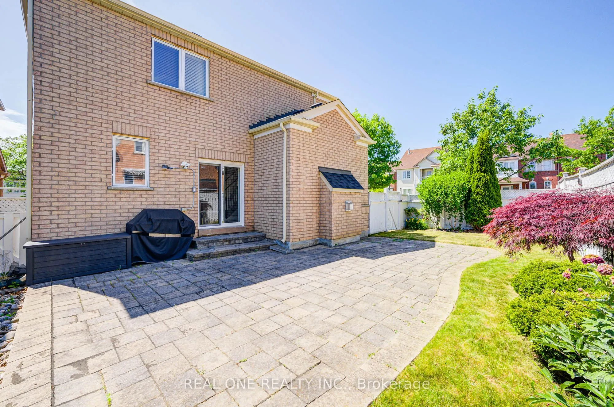 35 Ridgecrest Road