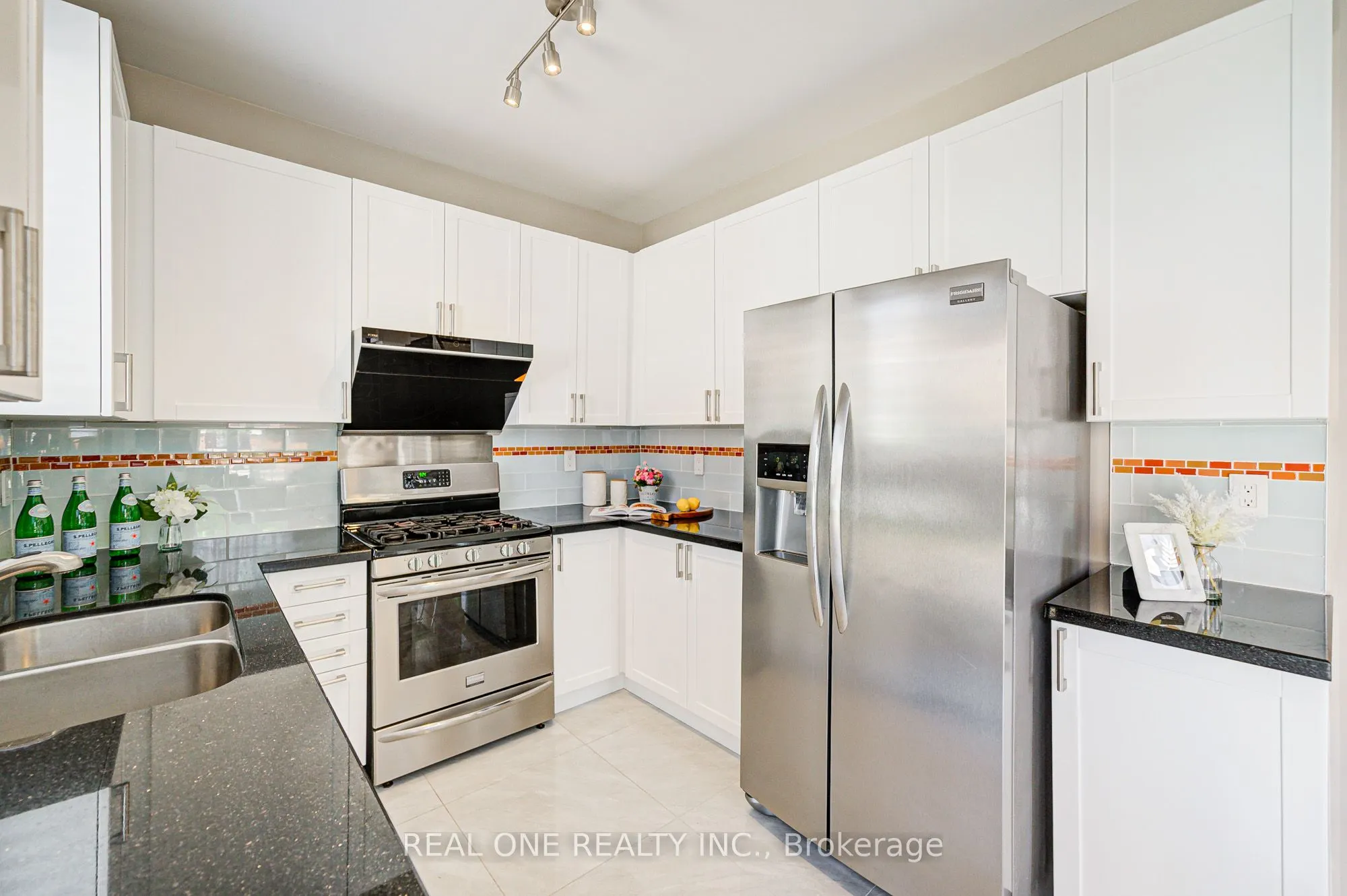 35 Ridgecrest Road