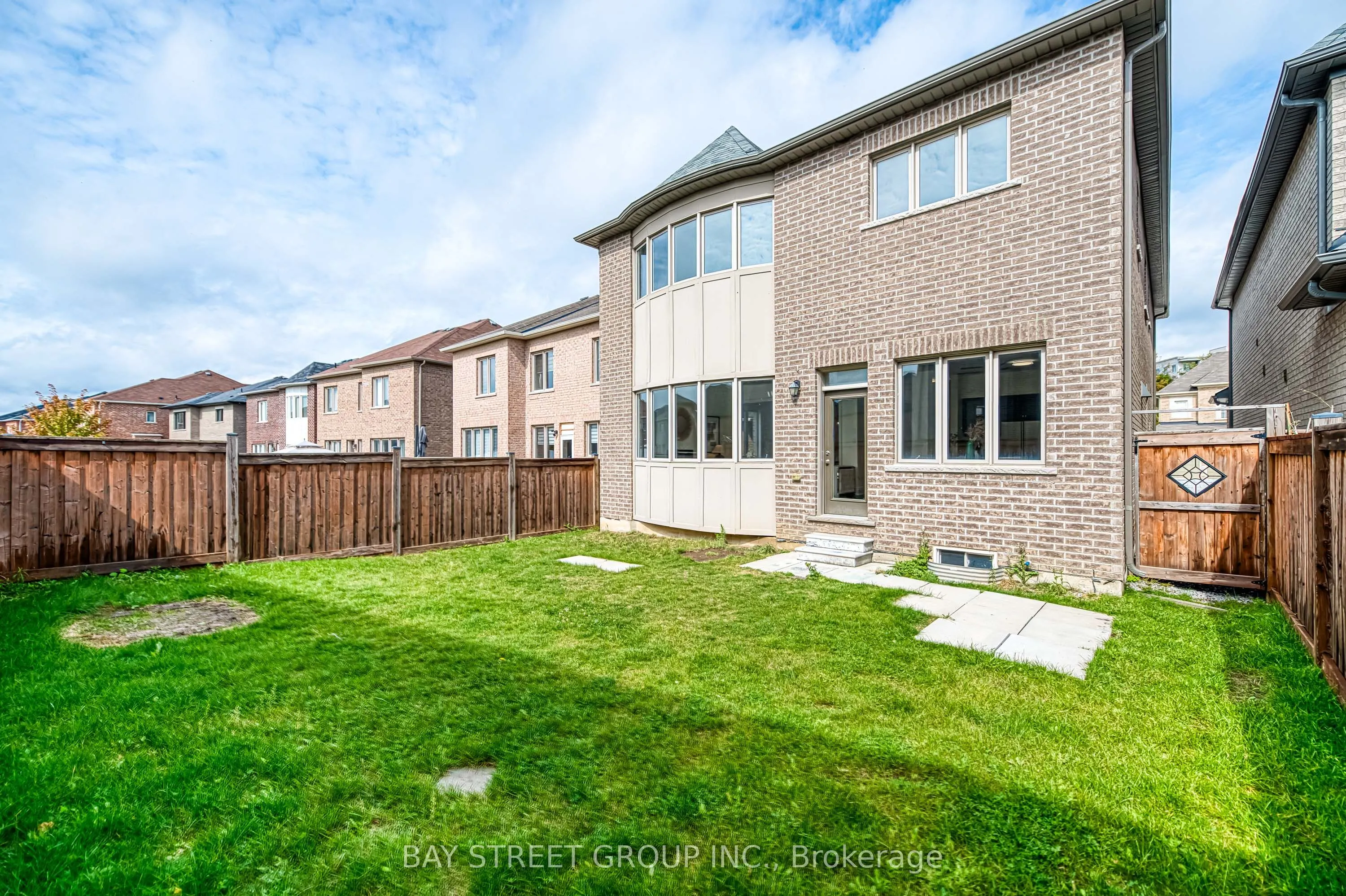 173 Conklin Crescent