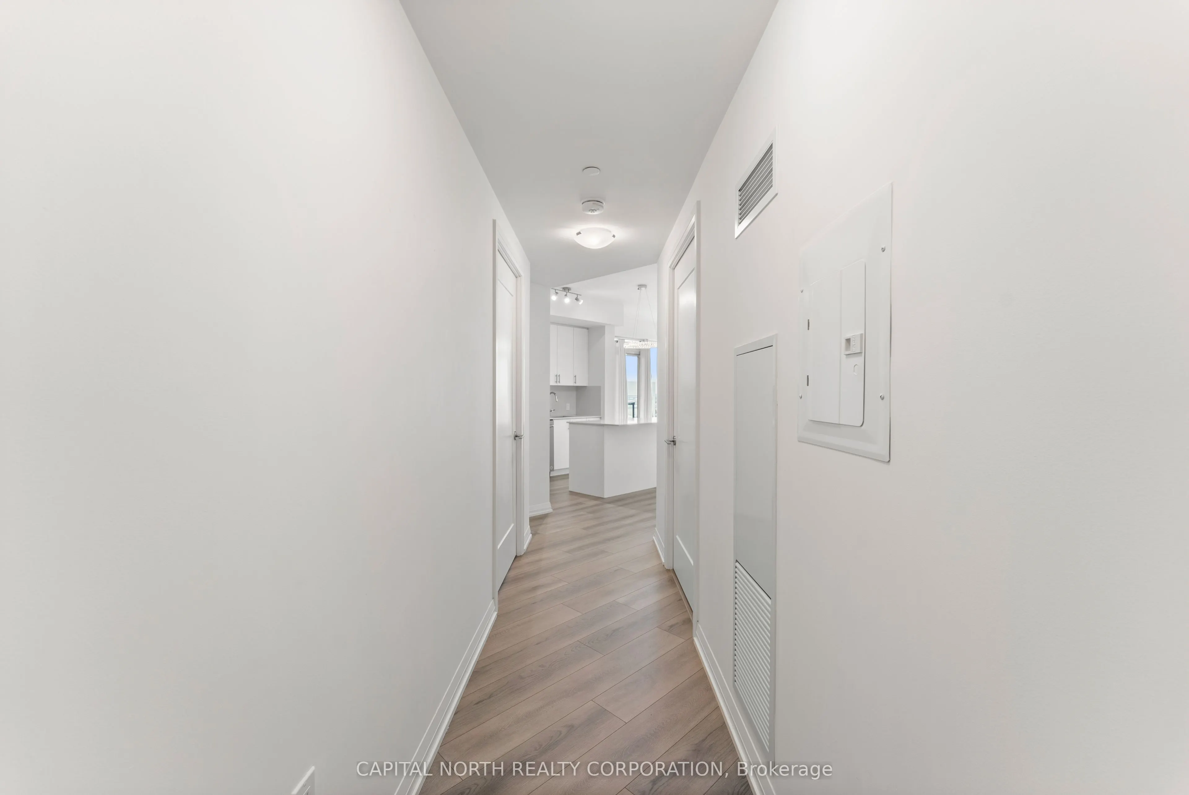 9000 Jane Street, #815