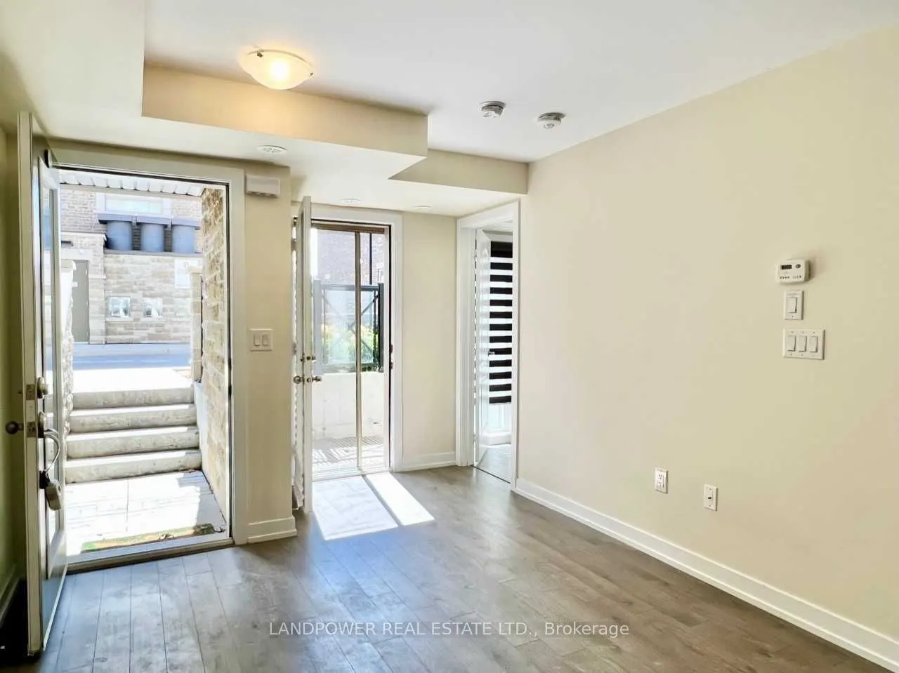 20 Westmeath Lane, #2309