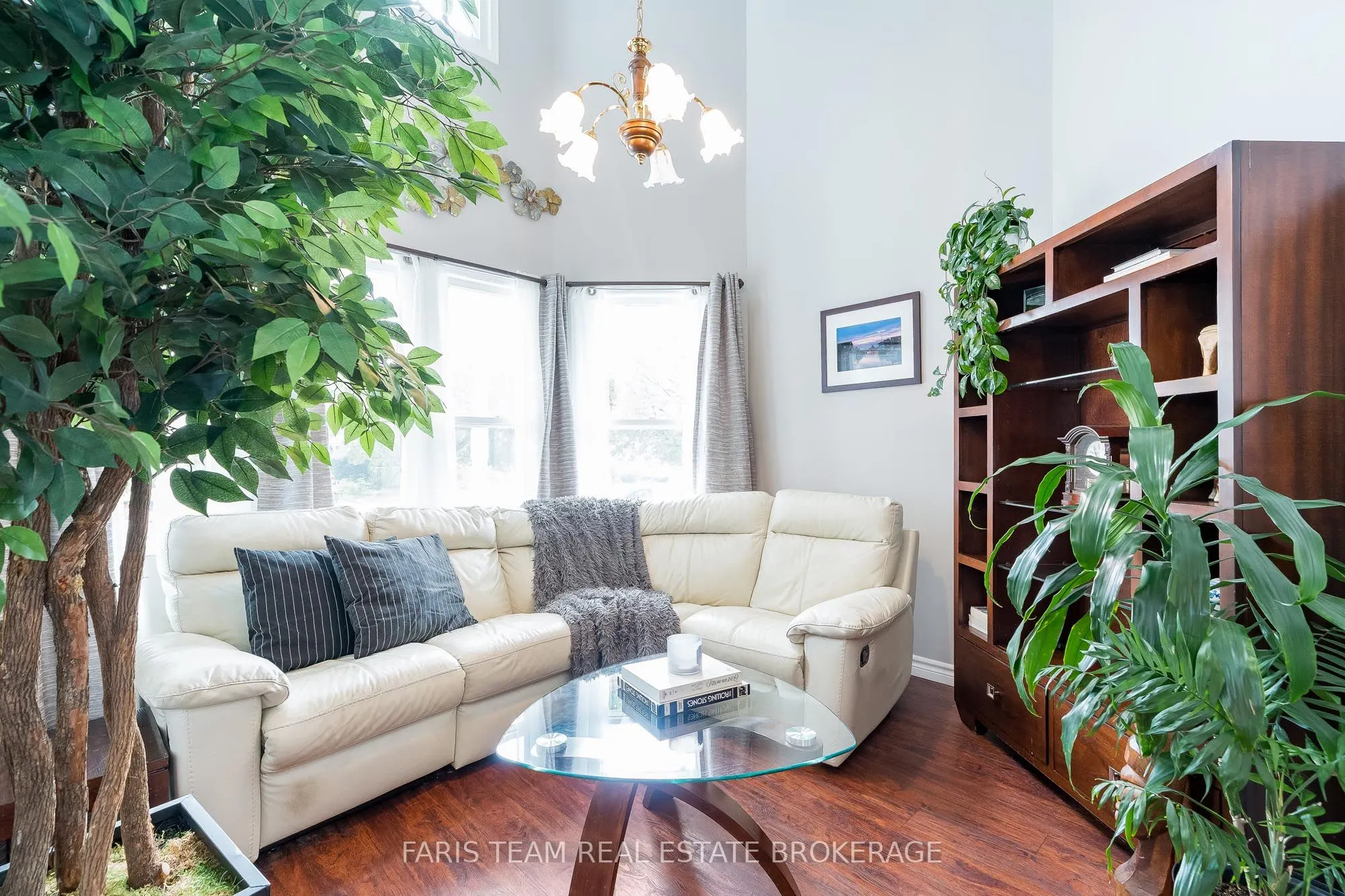 963 Linden Street