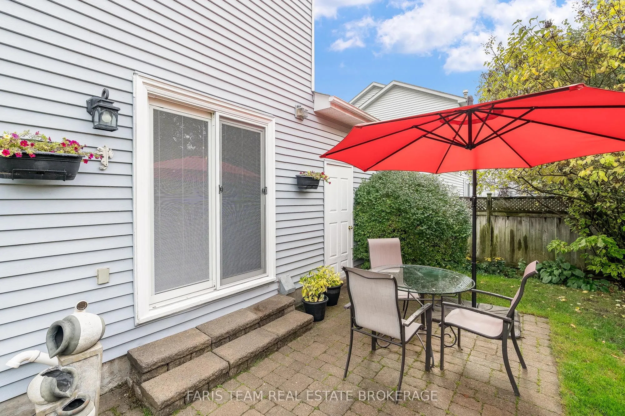 963 Linden Street