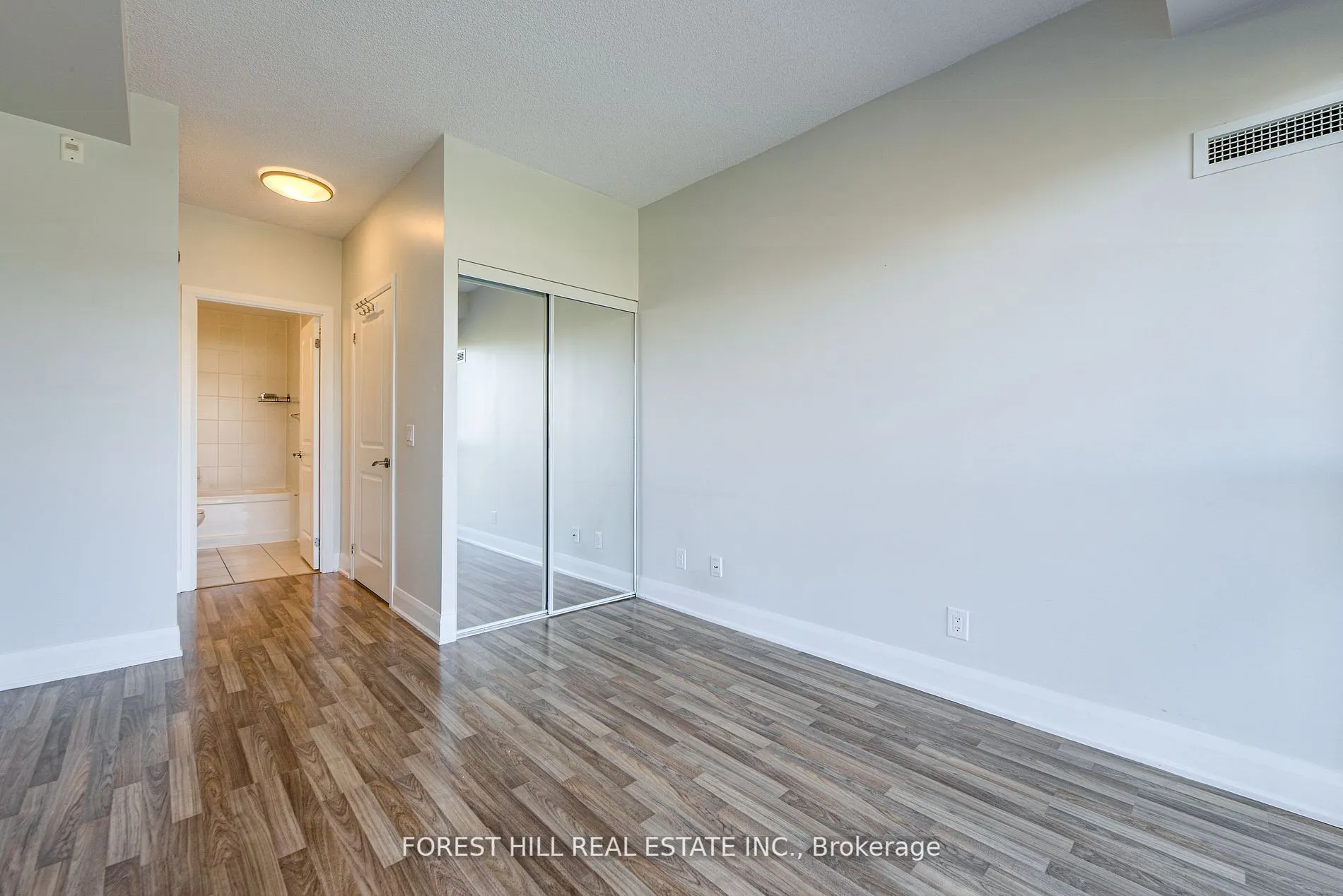 4700 Highway 7, #309
