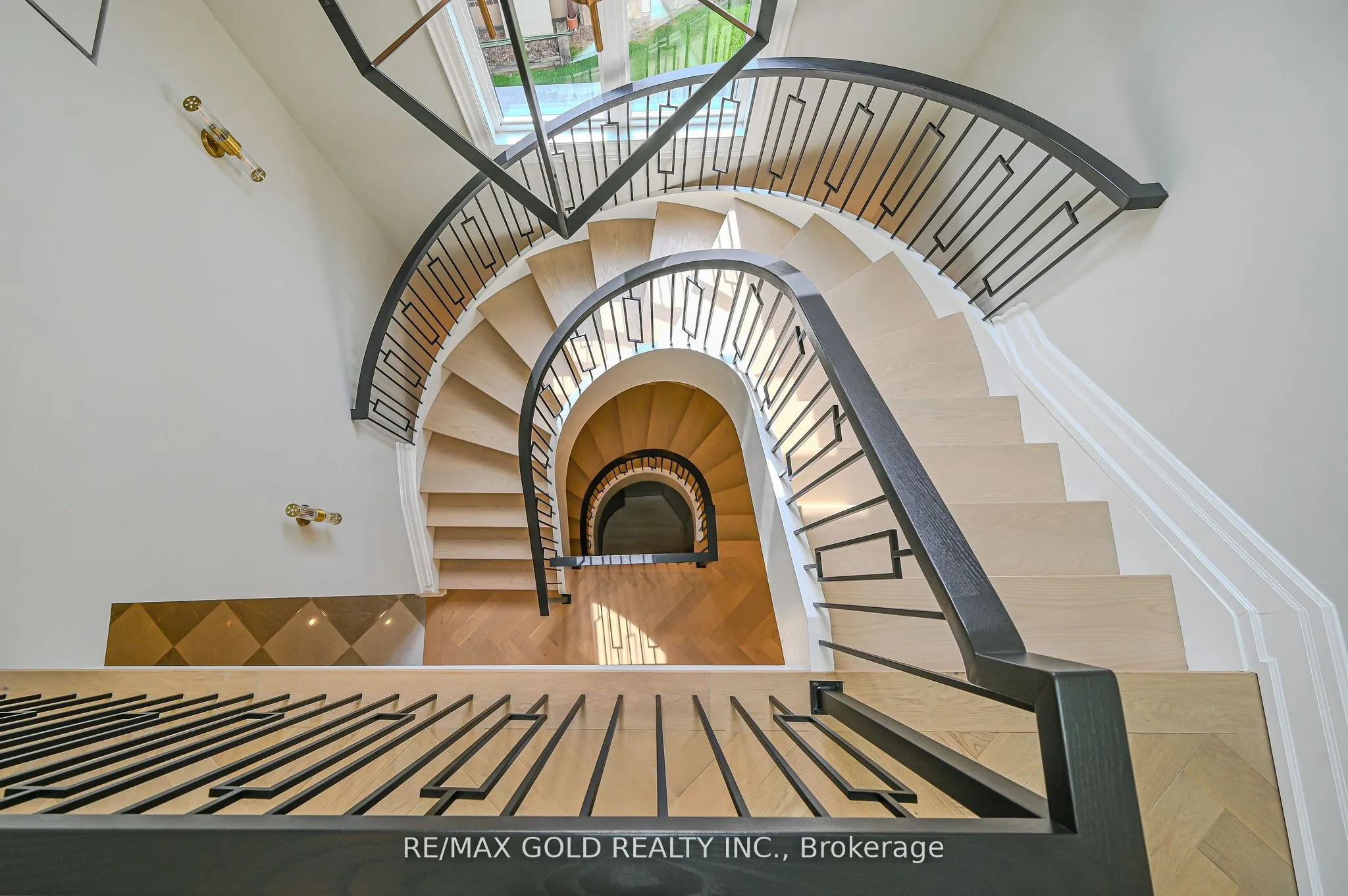 48 Sylvadene Parkway